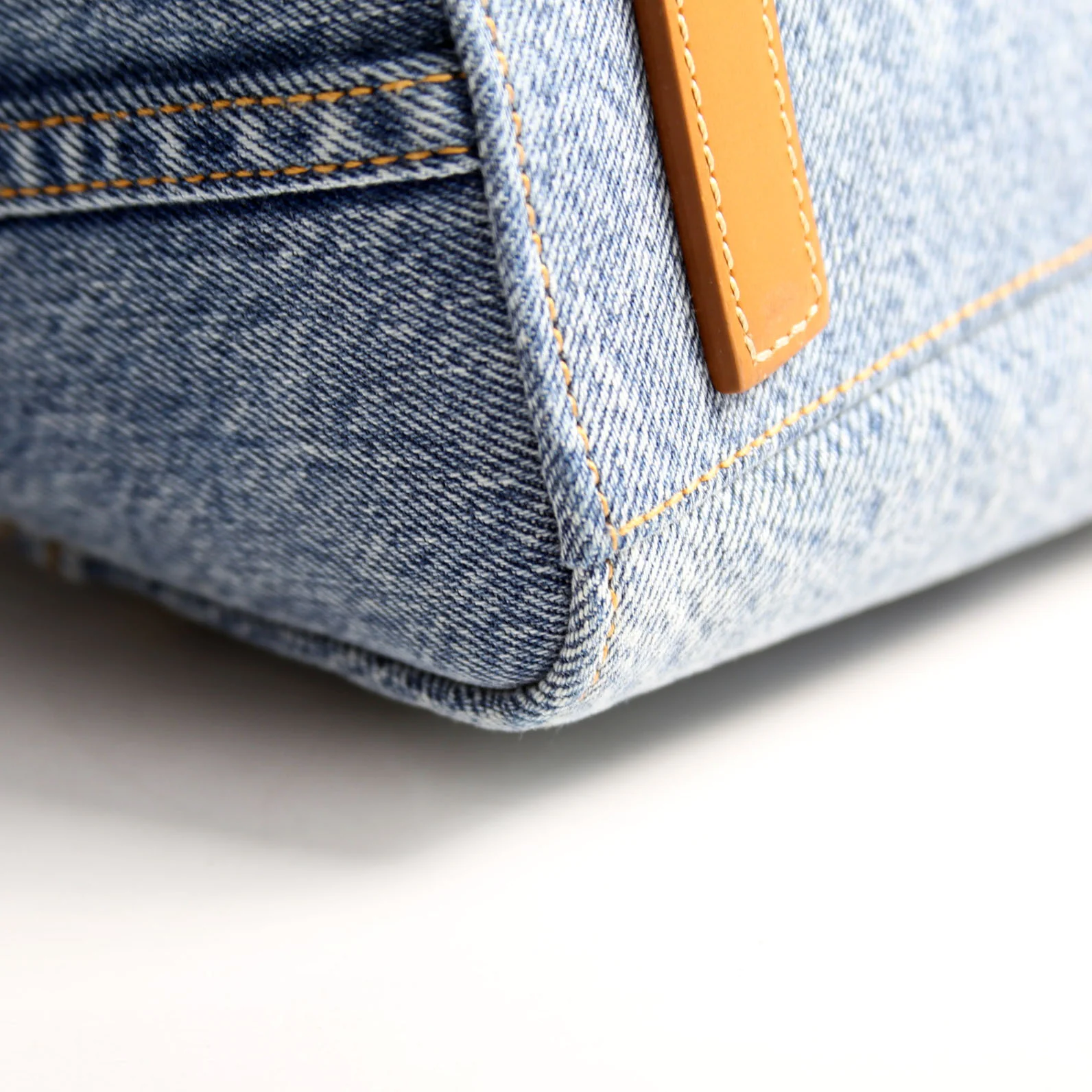 Mini Antigona Lock Denim - Image 7