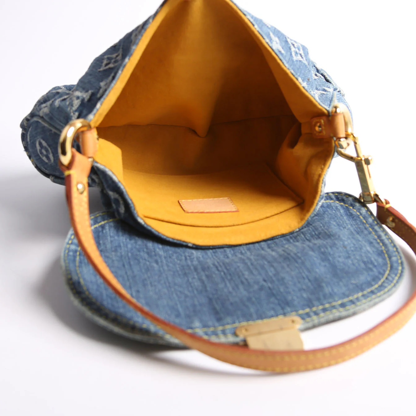 Mini Pleaty Denim Monogram - Image 12