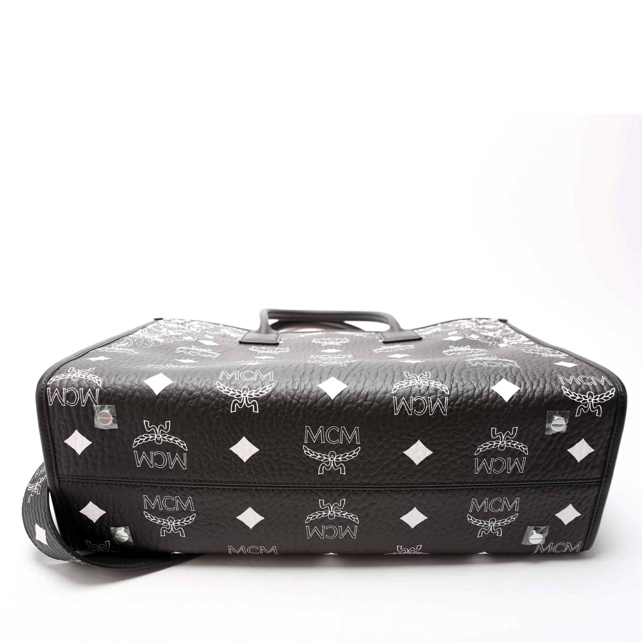 Munchen Studded Bandana Large Tote - Image 4