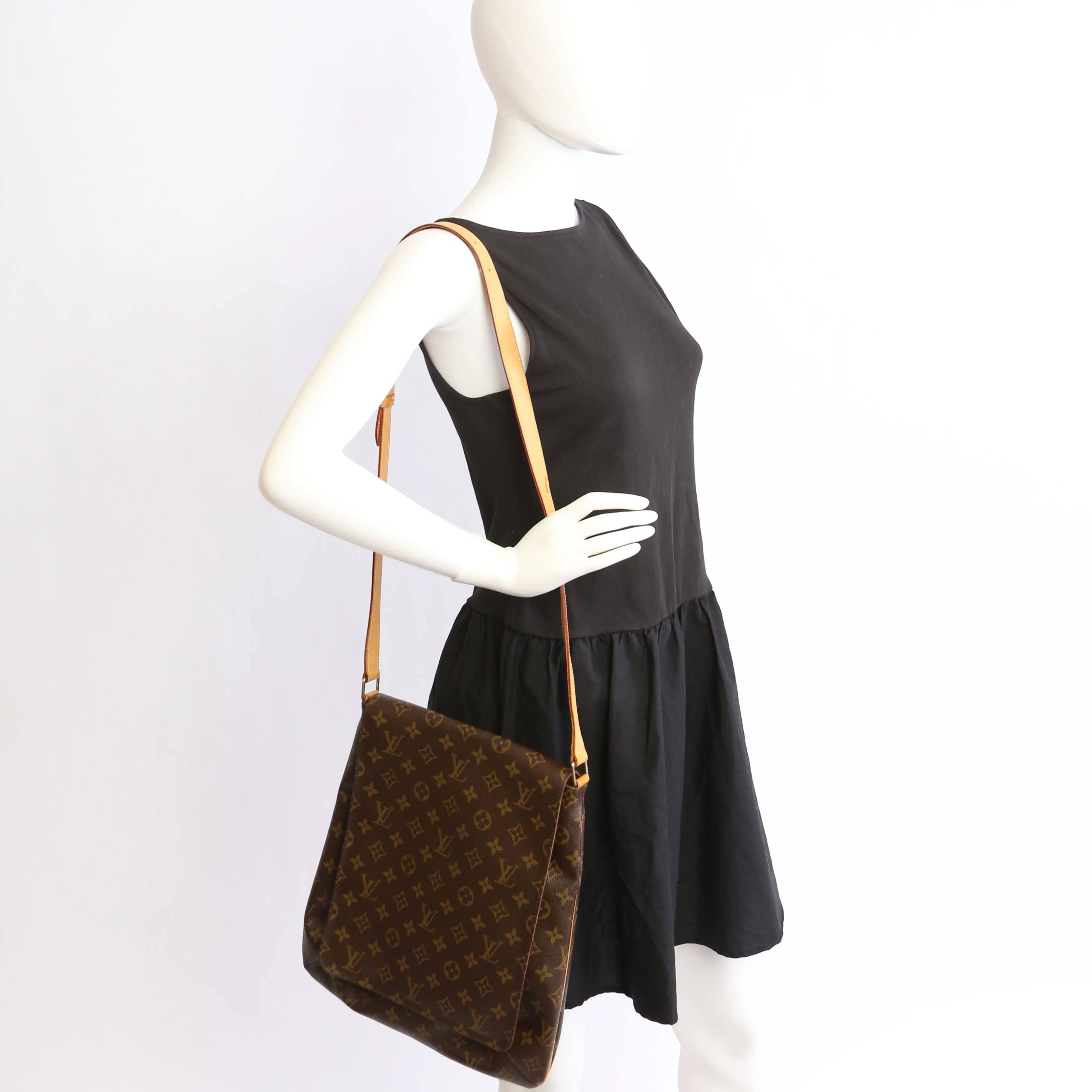Musette Messenger Monogram - Image 14