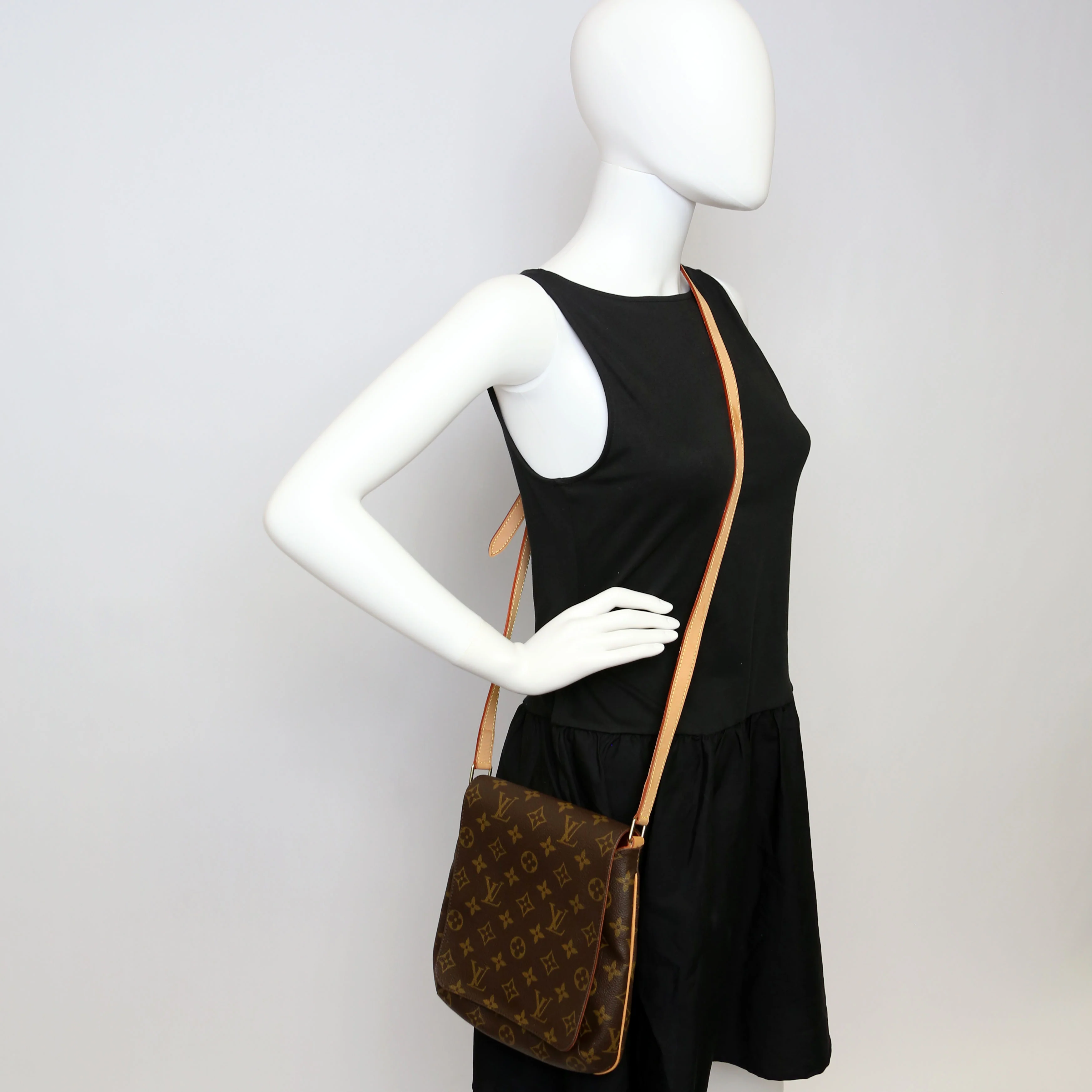 Musette Salsa Long Monogram - Image 13