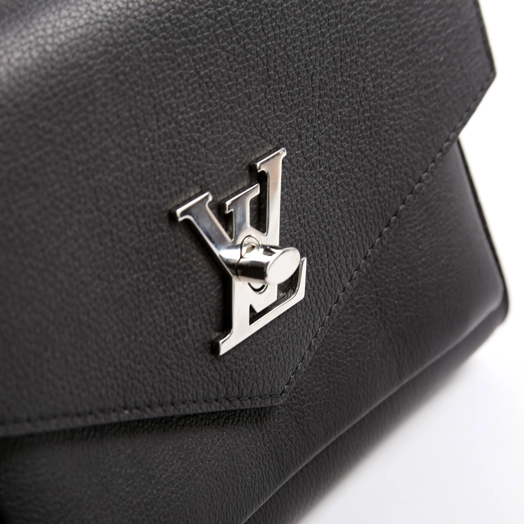 MyLockMe Chain Bag Black - Image 6