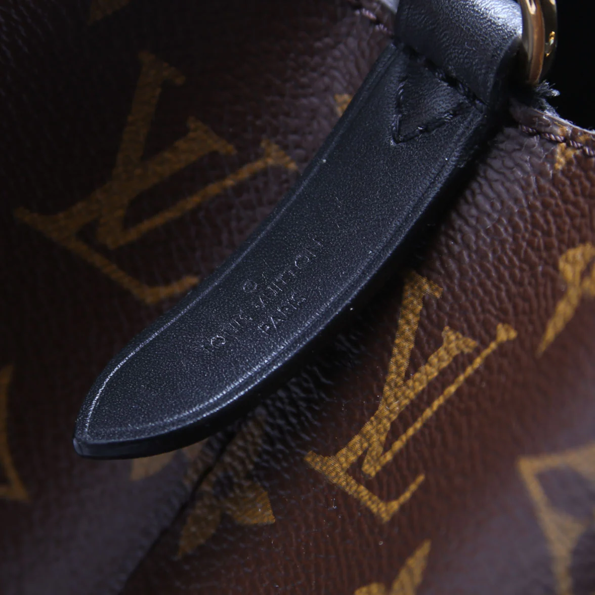 Neonoe Monogram Black - Image 9