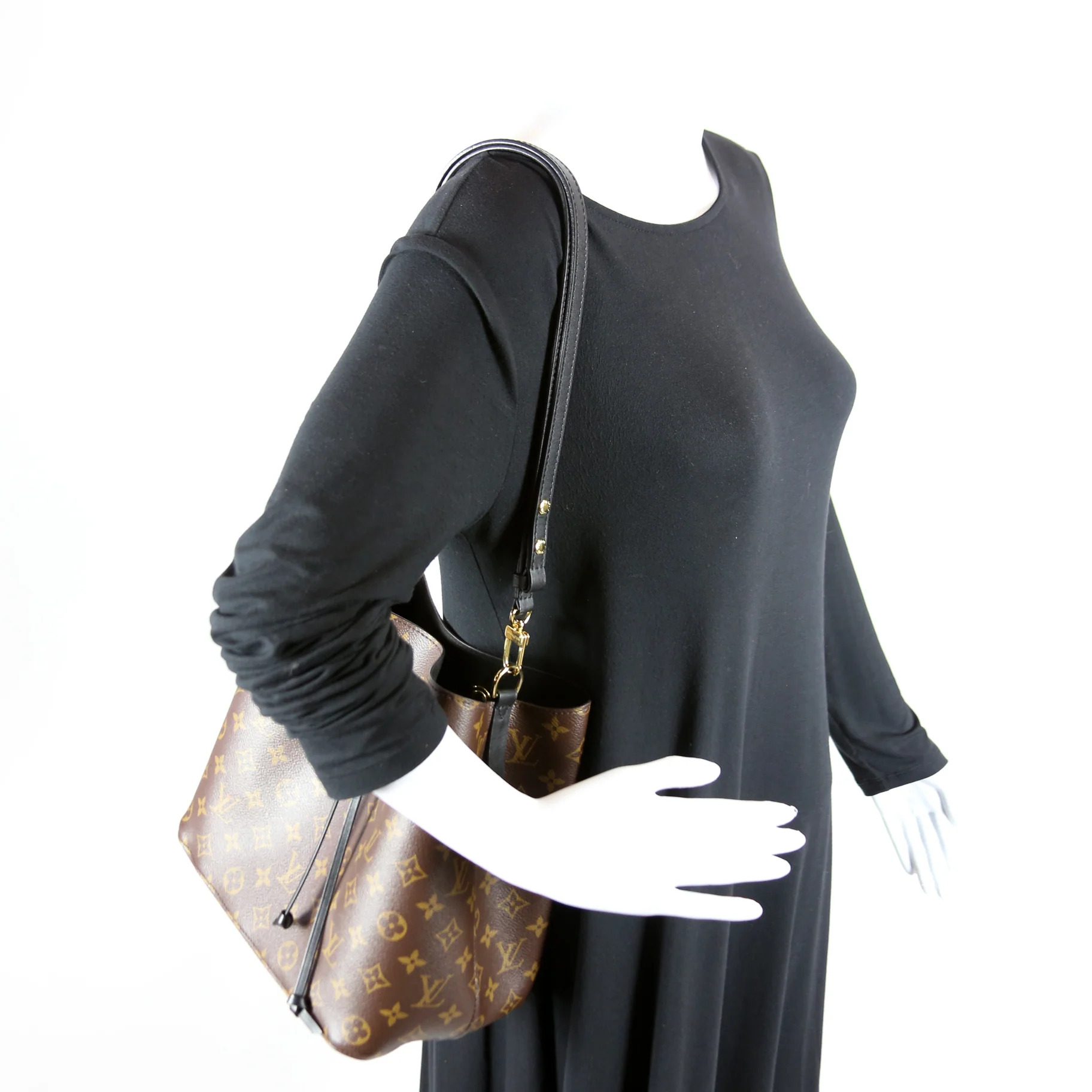 Neonoe Monogram Black - Image 9