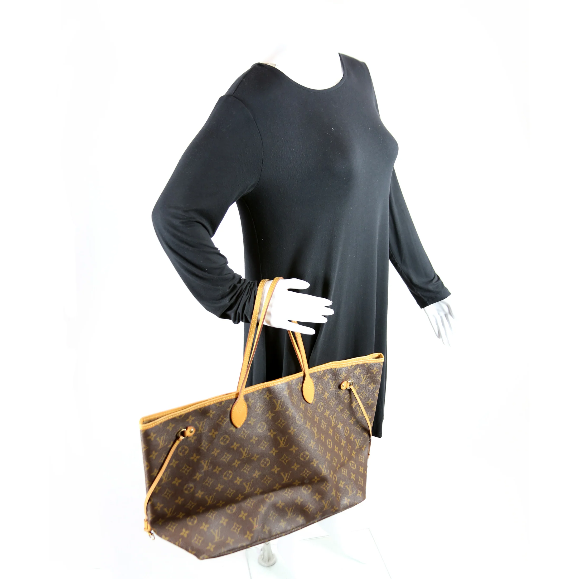 Neverfull GM Monogram - Image 10