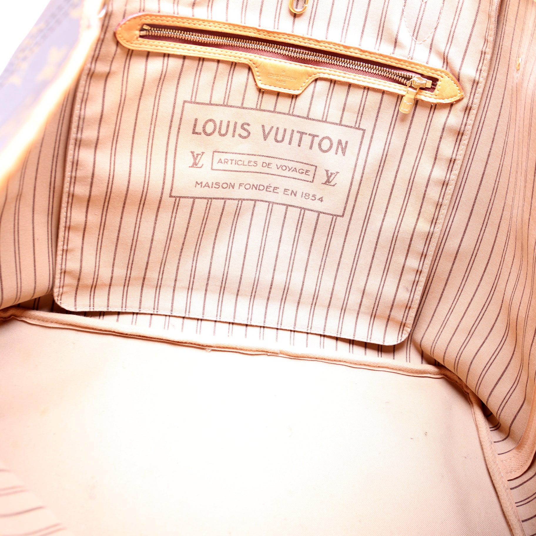 Neverfull GM Monogram - Image 8