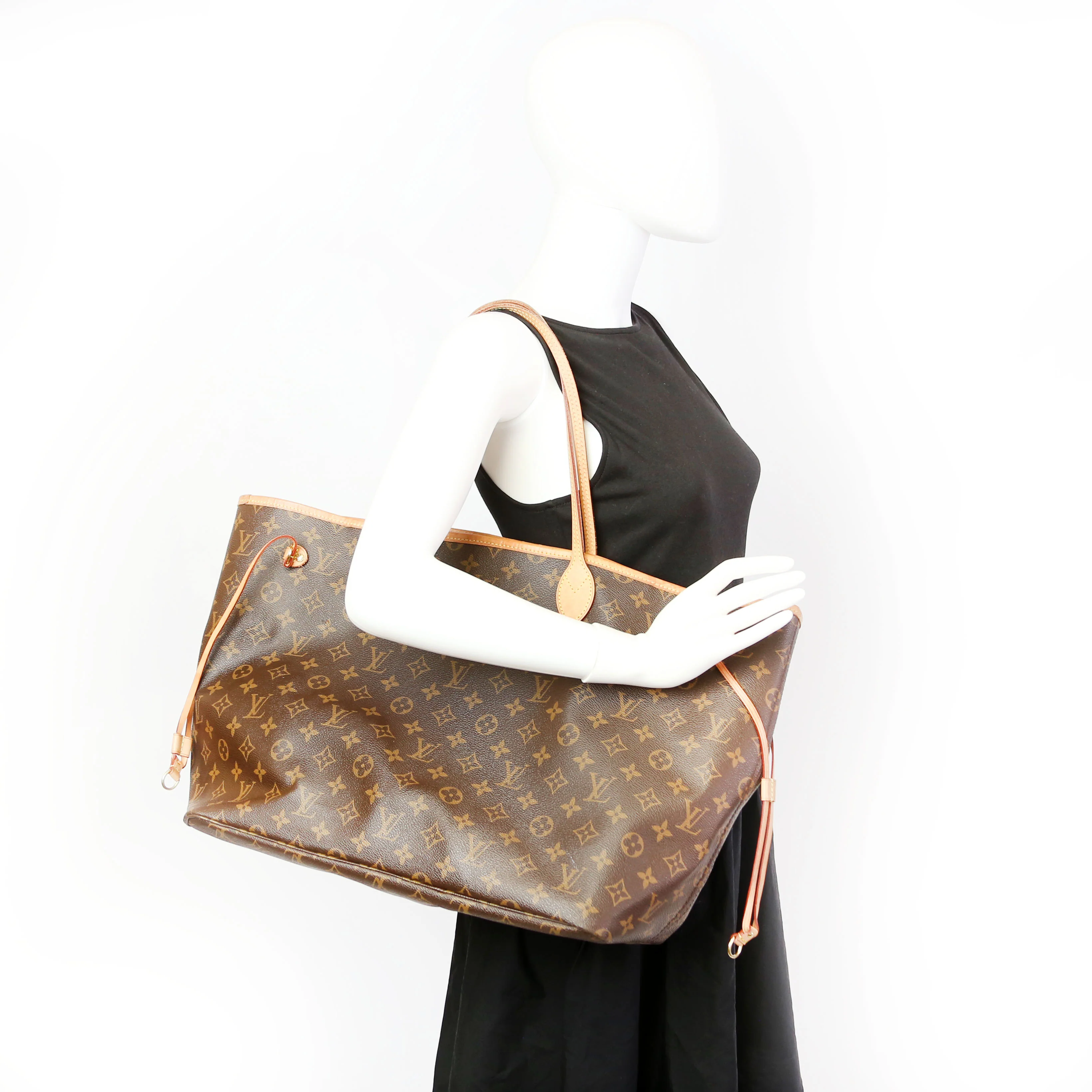 Neverfull GM Monogram Berry - Image 13