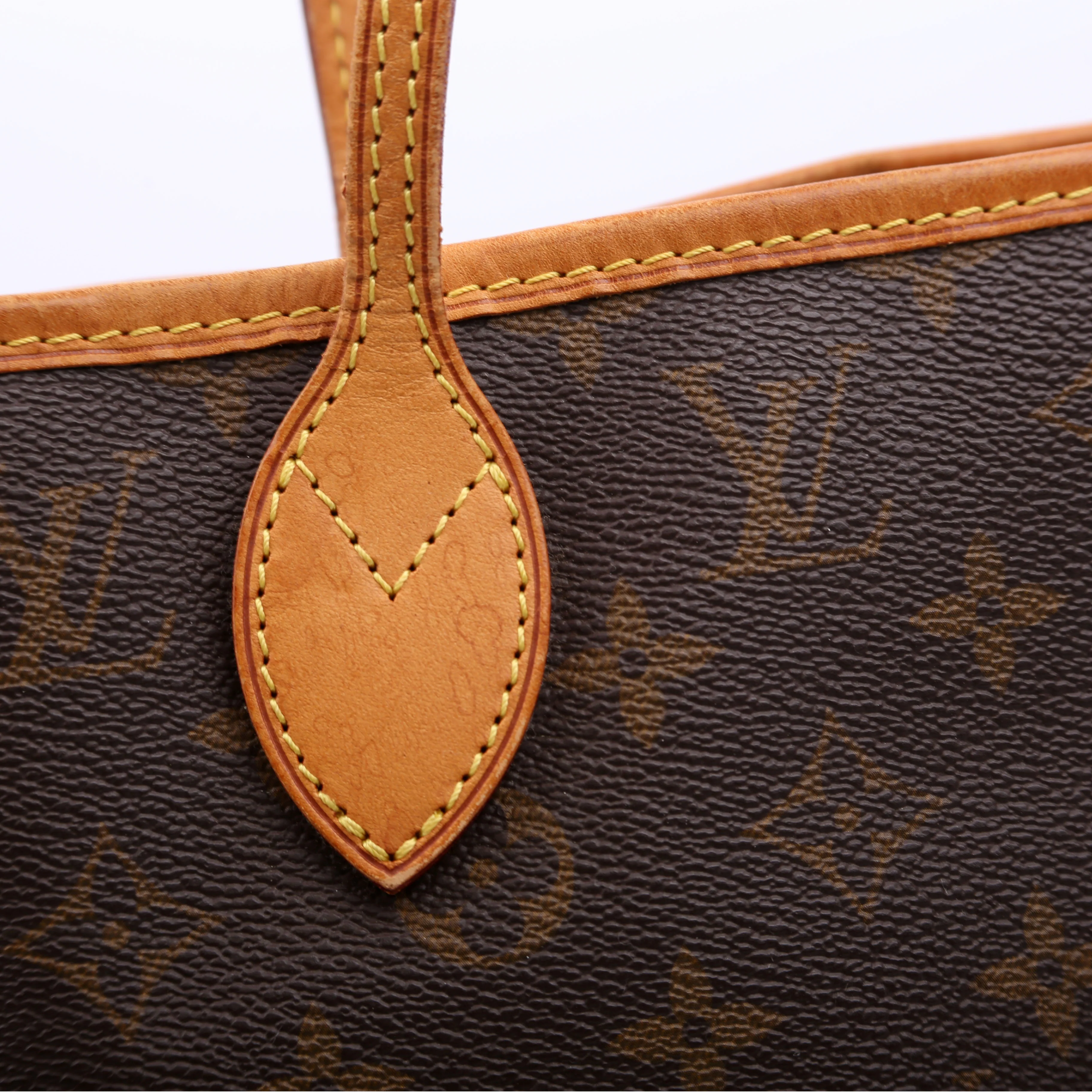 Neverfull MM Monogram - Image 11