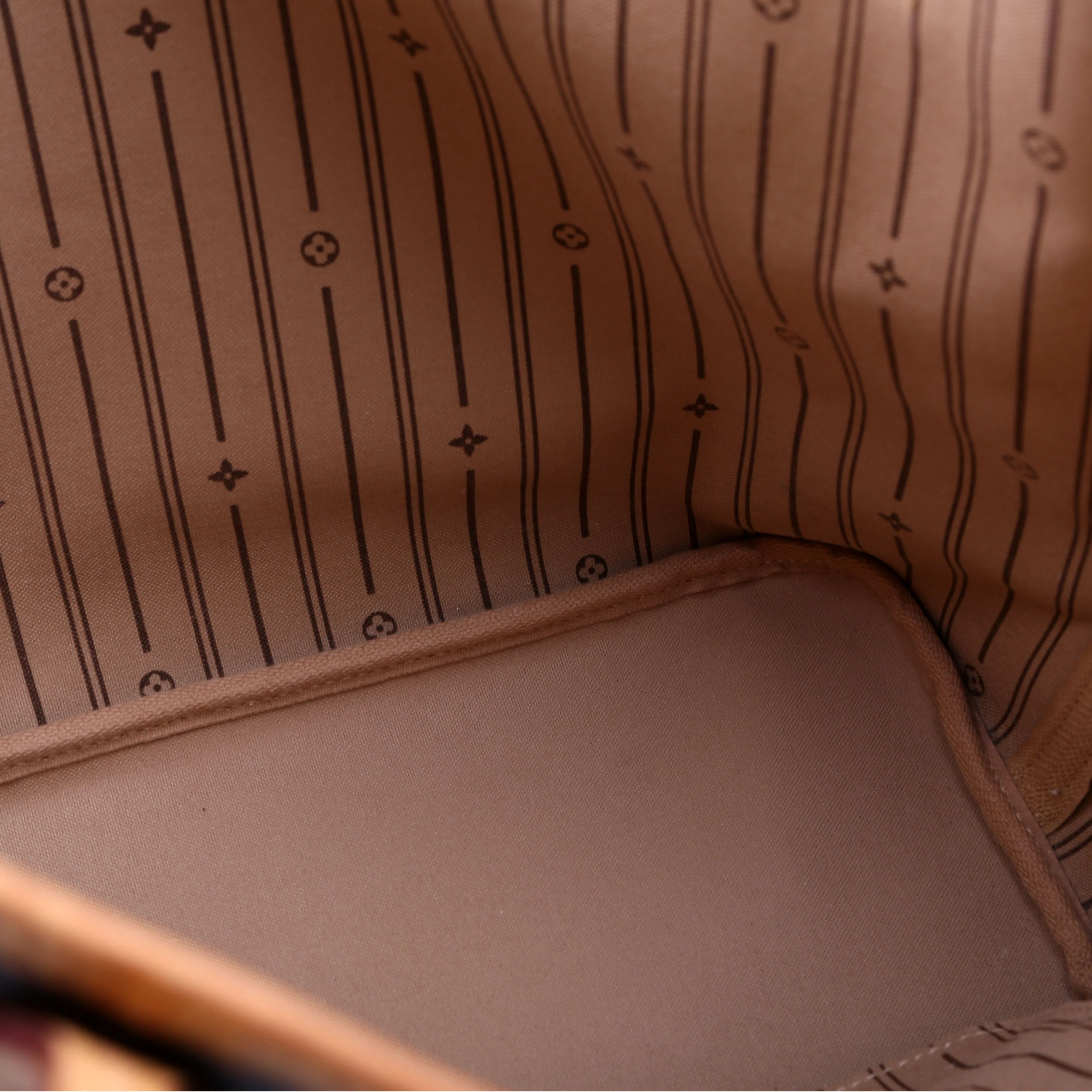 Neverfull MM Monogram - Image 14