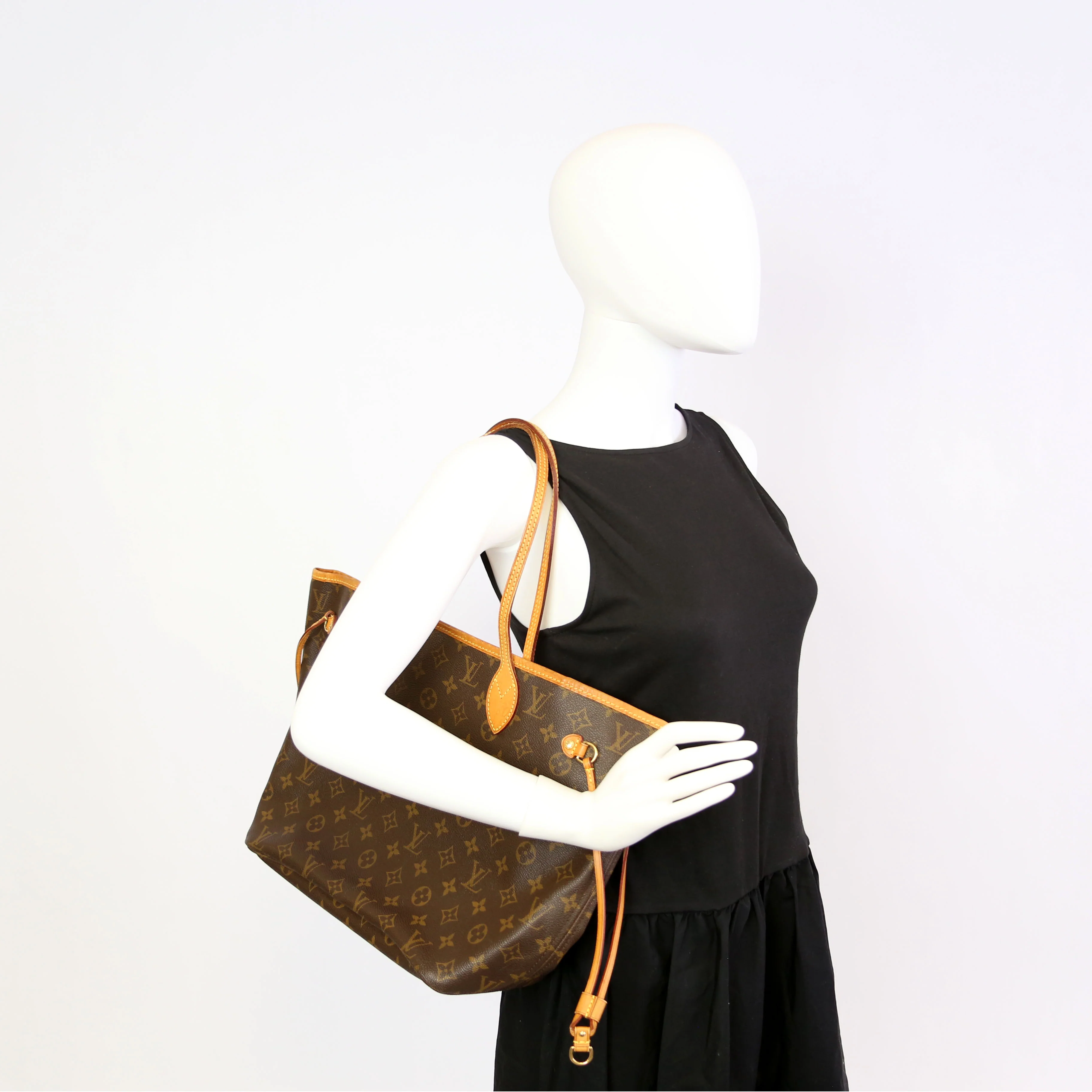 Neverfull MM Monogram - Image 15