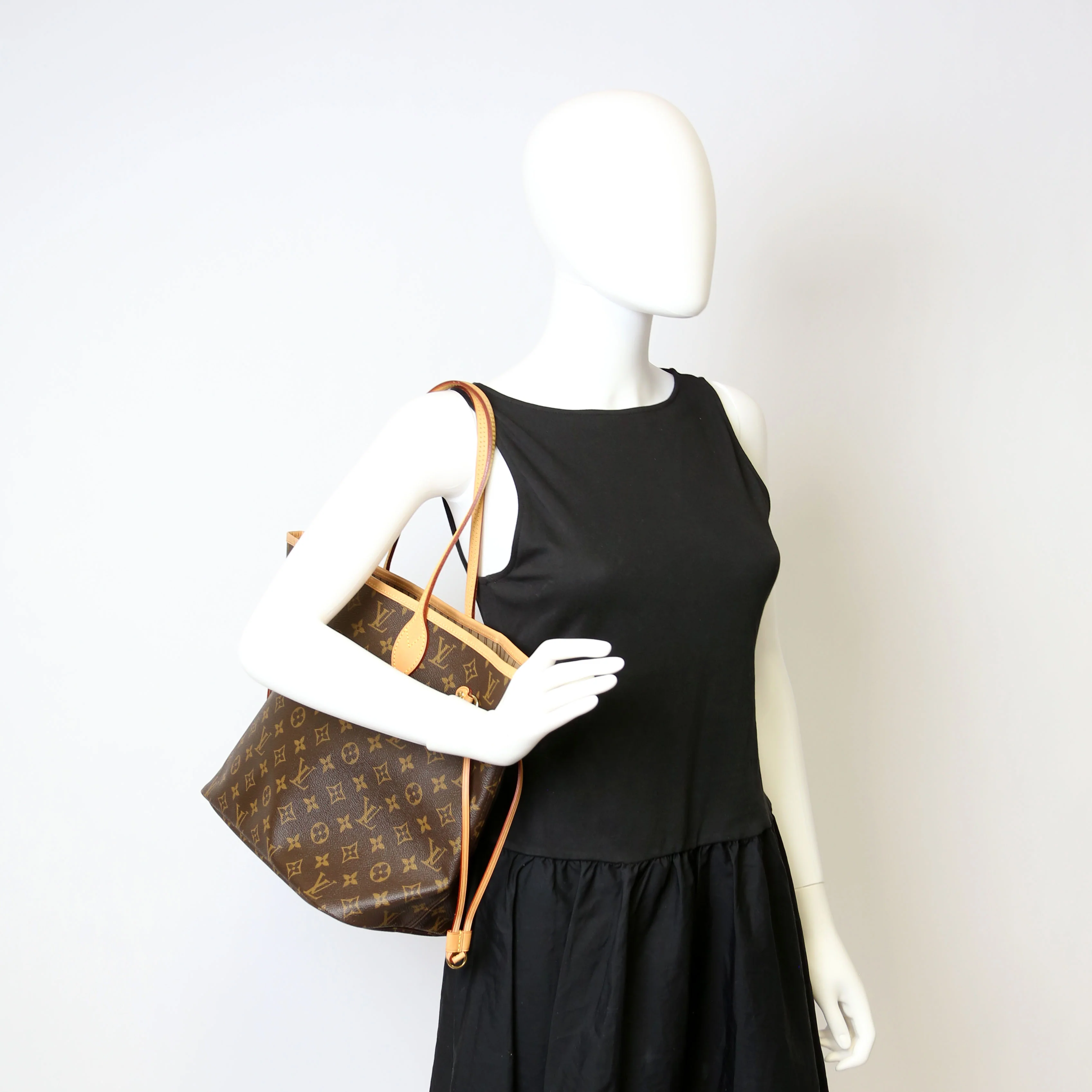 Neverfull MM Monogram - Image 14