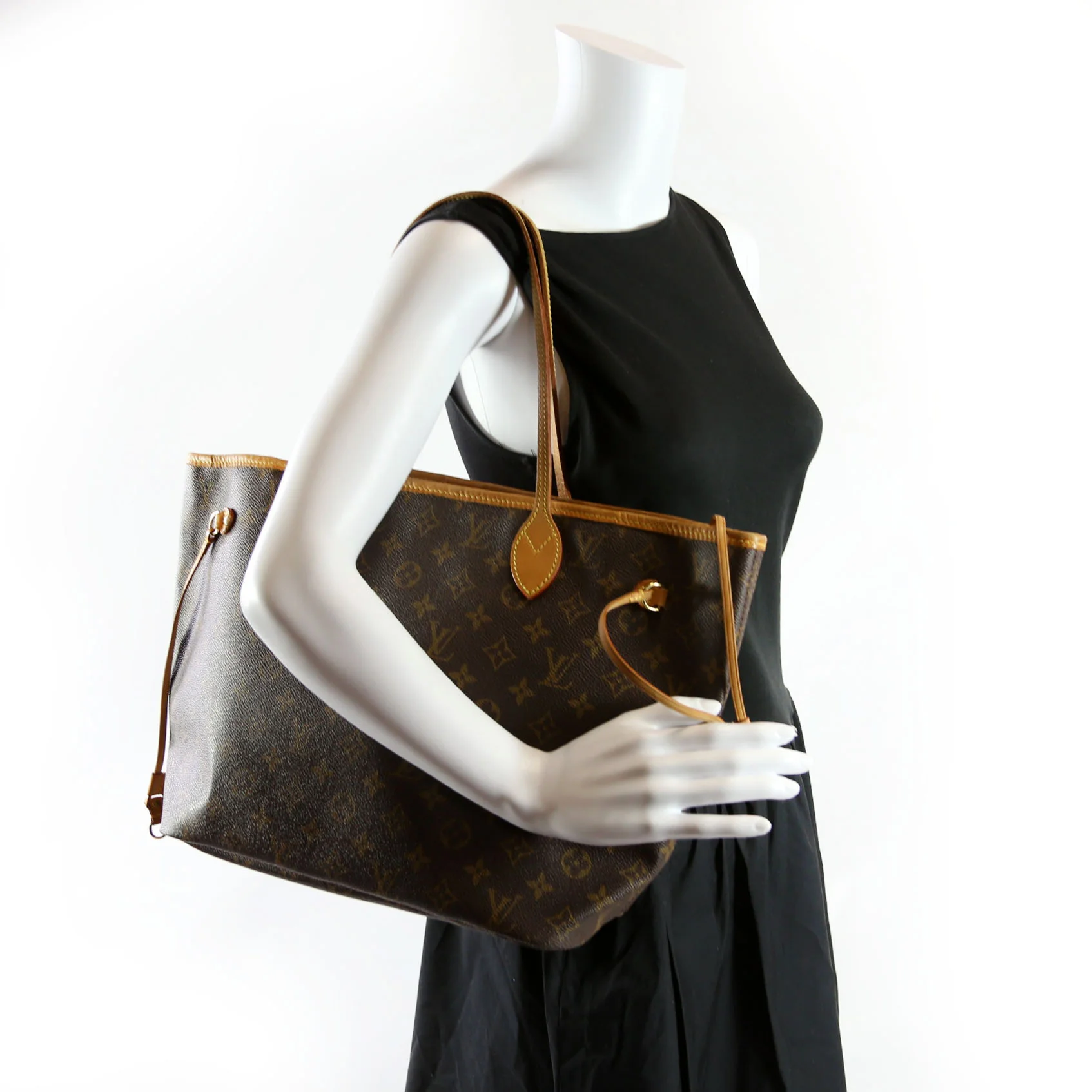 Neverfull MM Monogram - Image 14
