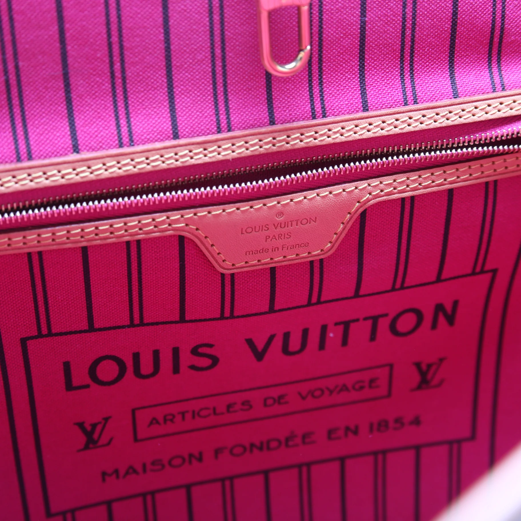 Neverfull MM Monogram Berry - Image 8