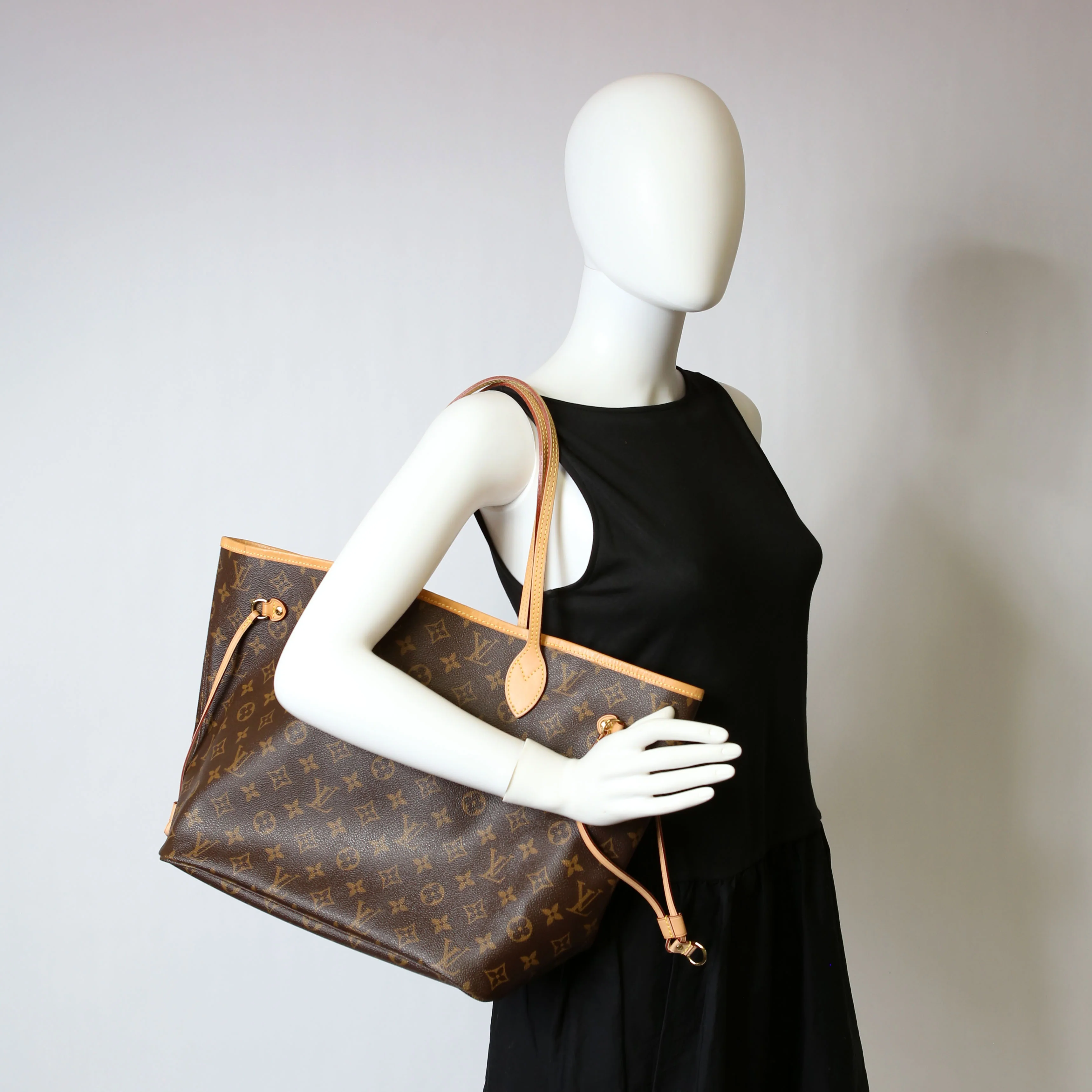 Neverfull MM Monogram Pink - Image 13