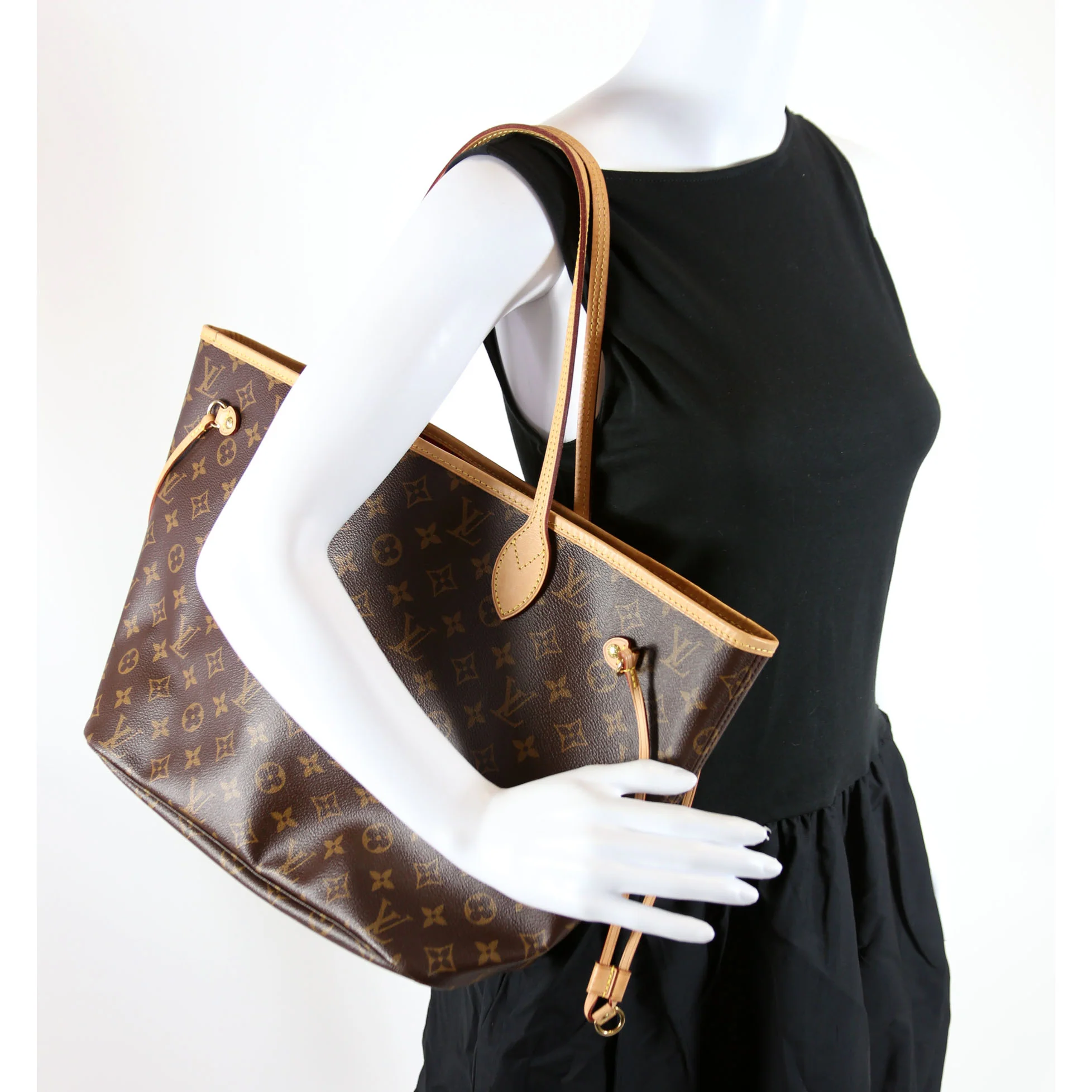 Neverfull MM Monogram Red - Image 9