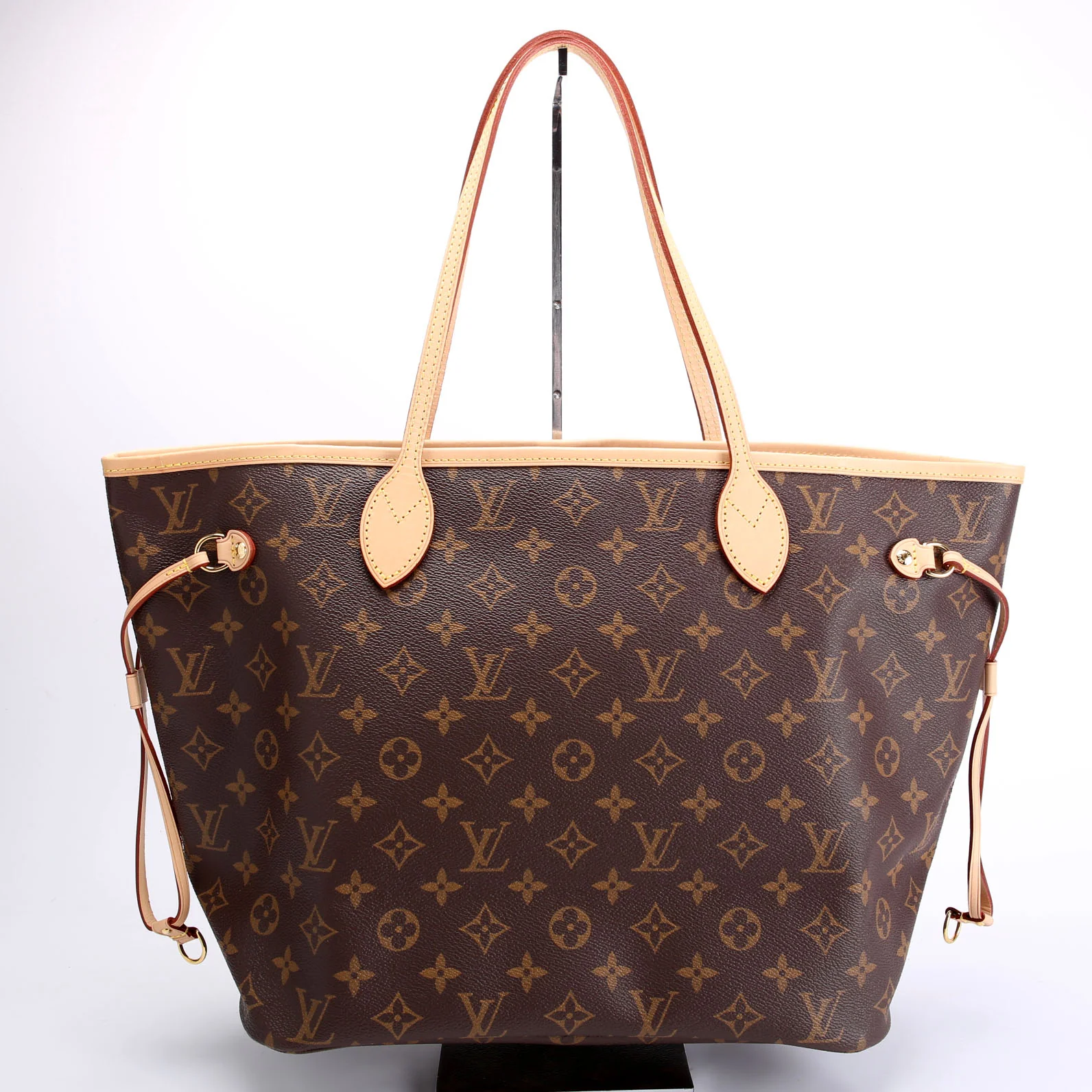 Neverfull MM Monogram Red - Image 3