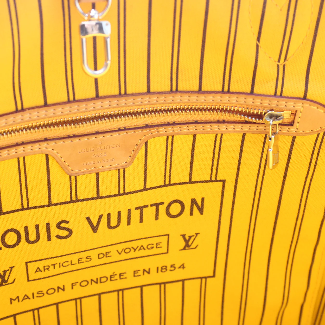 Neverfull MM Monogram Yellow - Image 11
