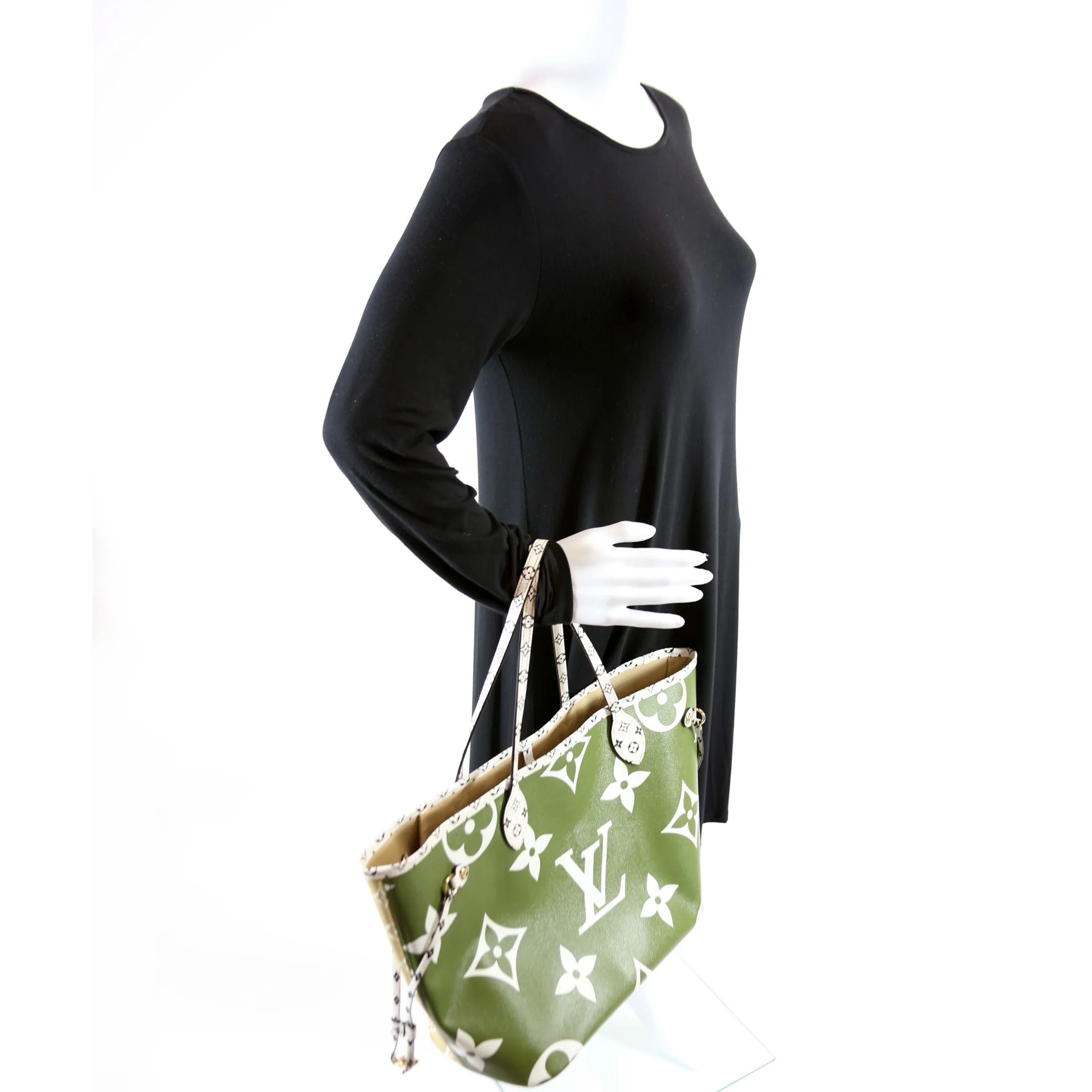 Neverfull W/Wallet MM Giant Monogram - Image 11