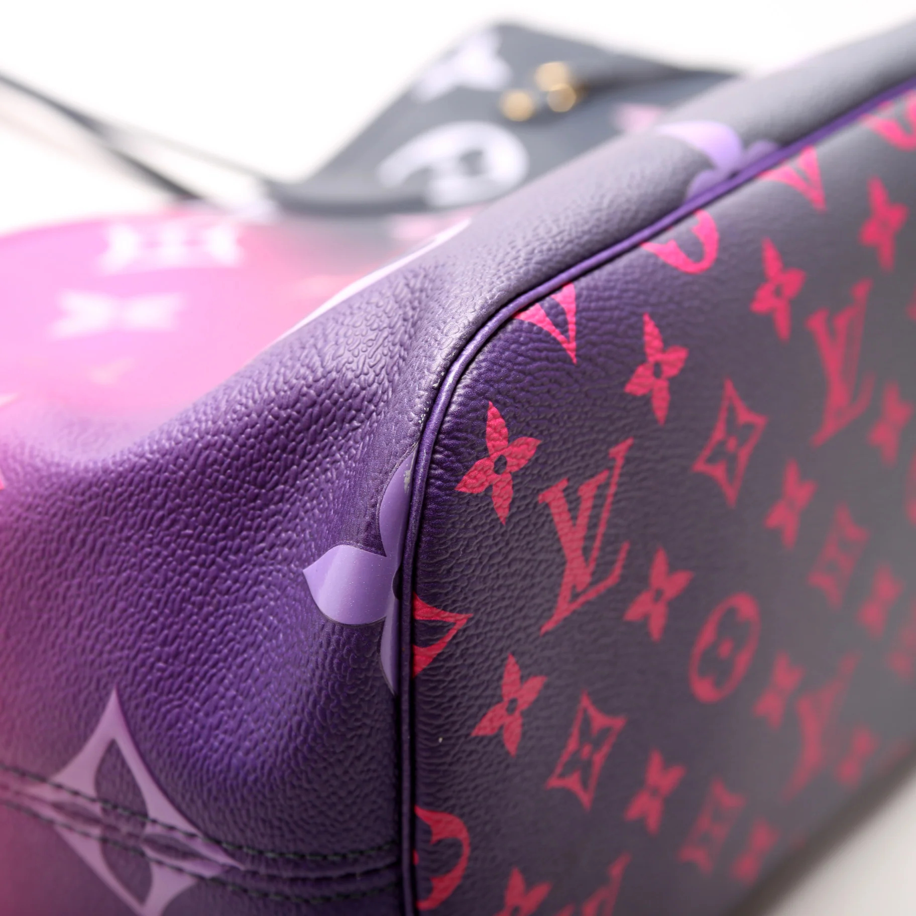 Neverfull W/Wallet MM Giant Spring in the City - Image 5