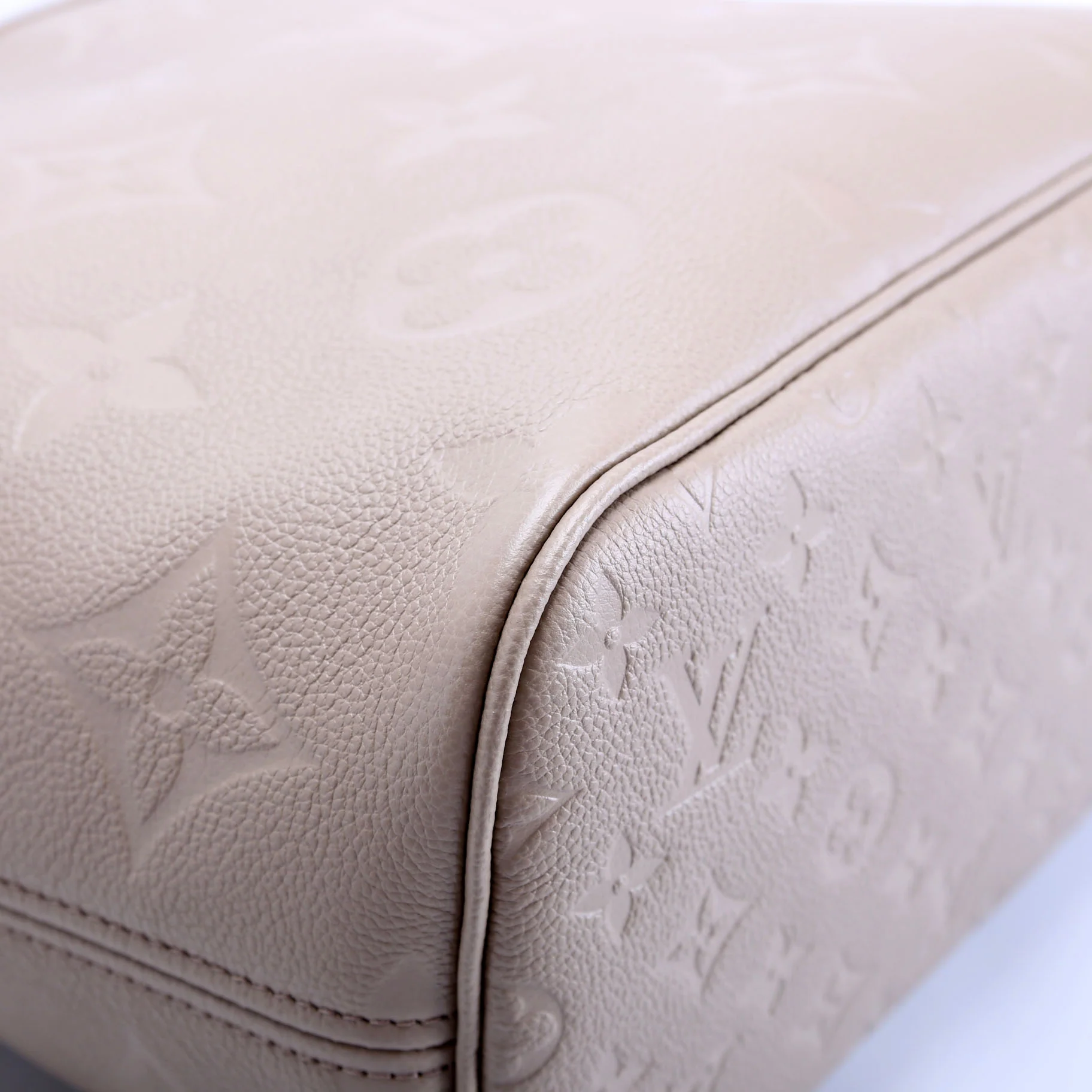 Neverfull With Wallet MM Empreinte Turtle Dove - Image 5