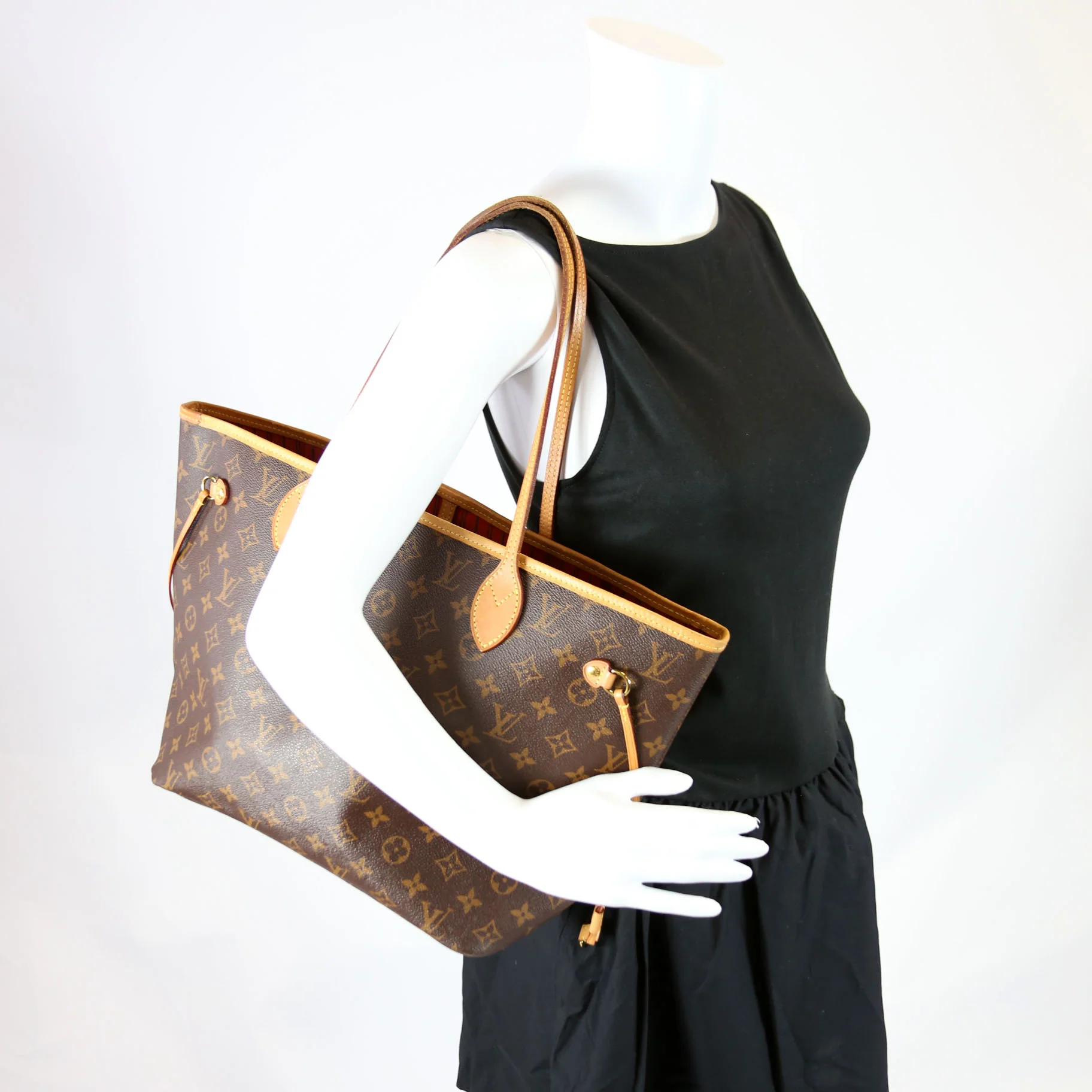 Neverfull With Wallet MM Monogram - Image 15