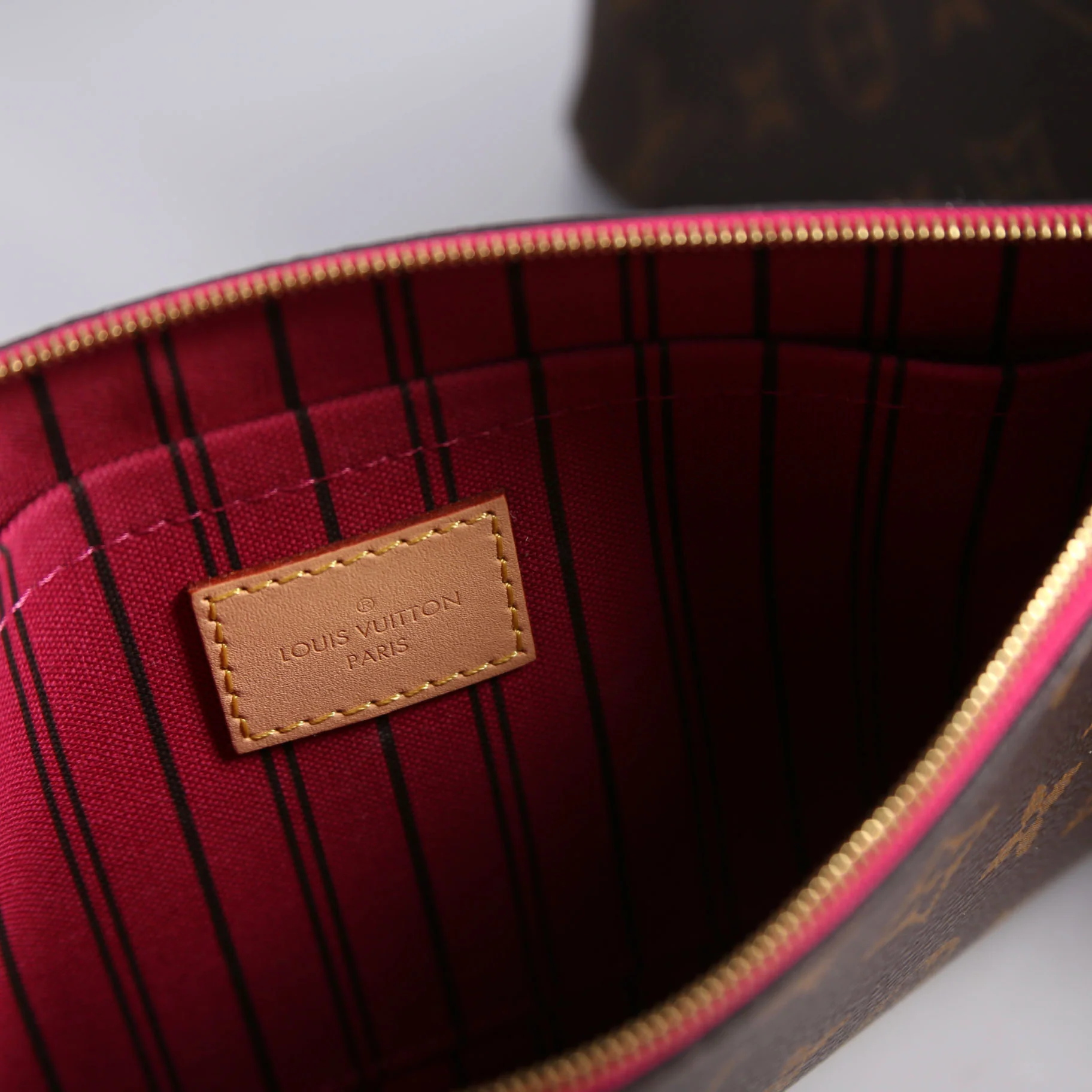 Neverfull With Wallet MM Monogram Brown/Berry - Image 7