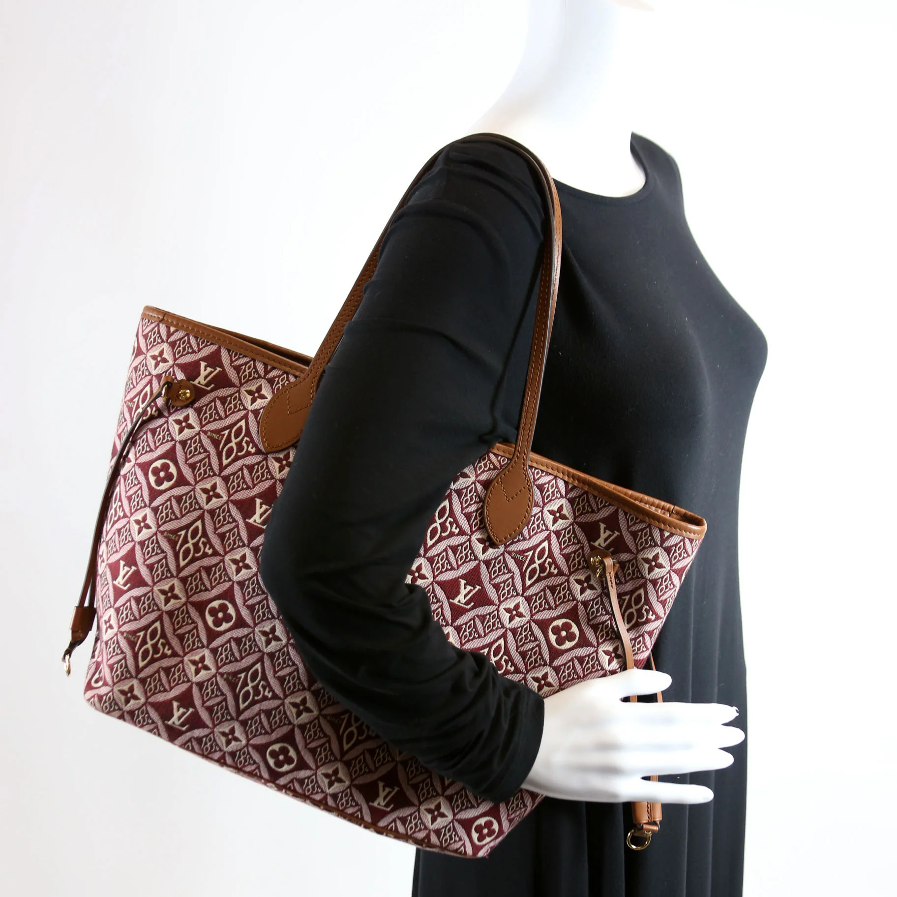 Neverfull With Wallet MM Since 1854 Jacquard Burgundy - Image 10