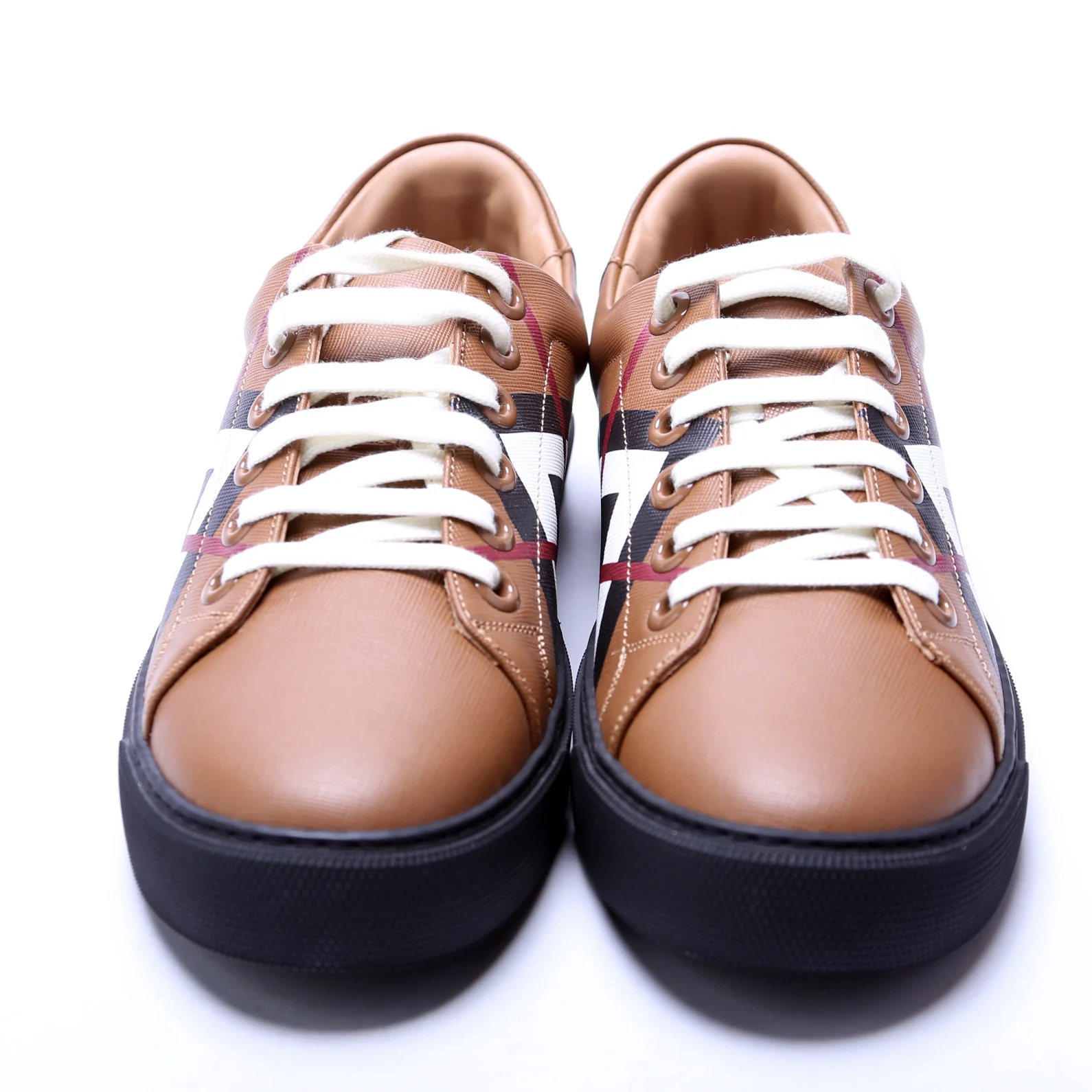 New Albridge Check Sneakers Size 38 - Image 2
