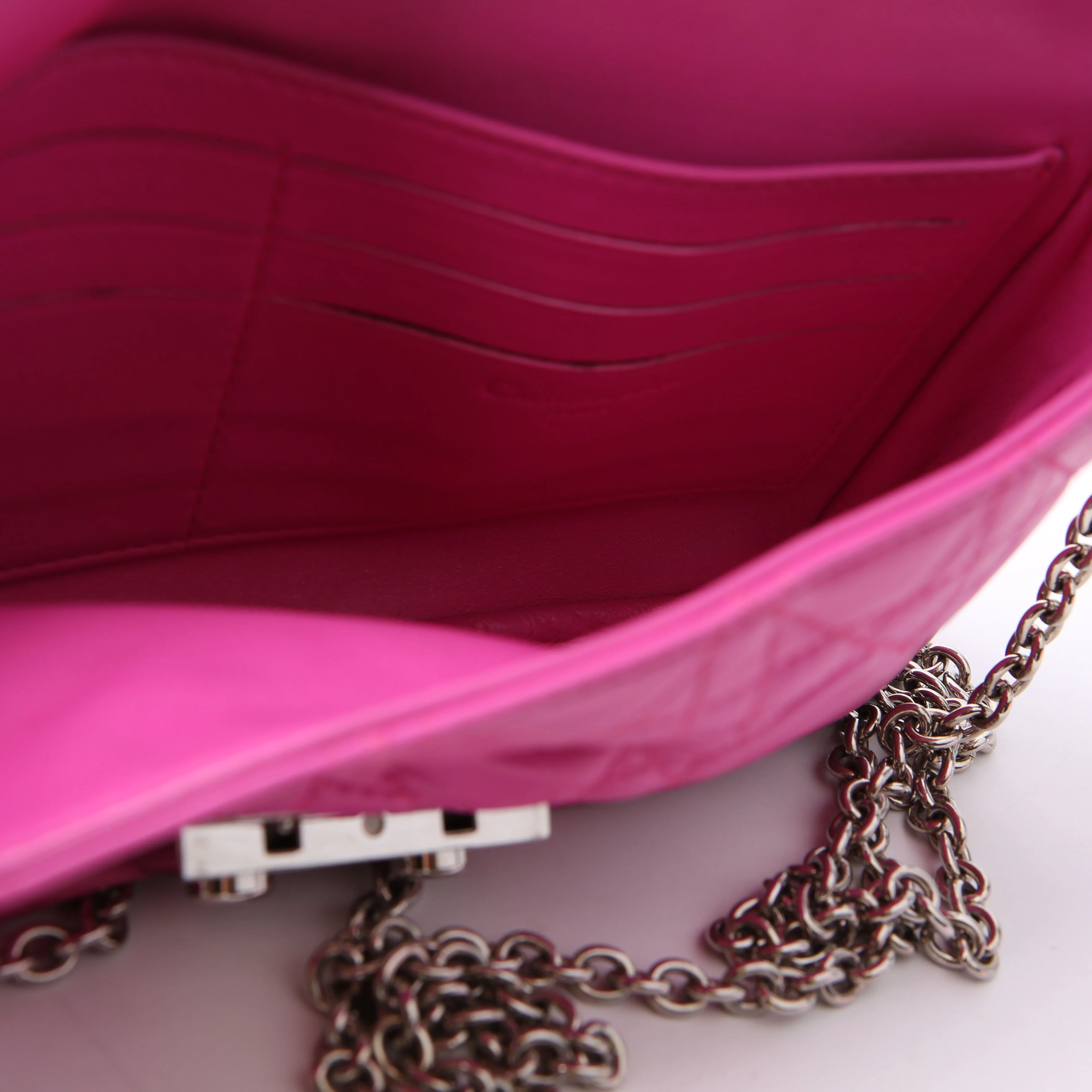 New Lock Pouch Cannage Lambskin Pink - Image 11