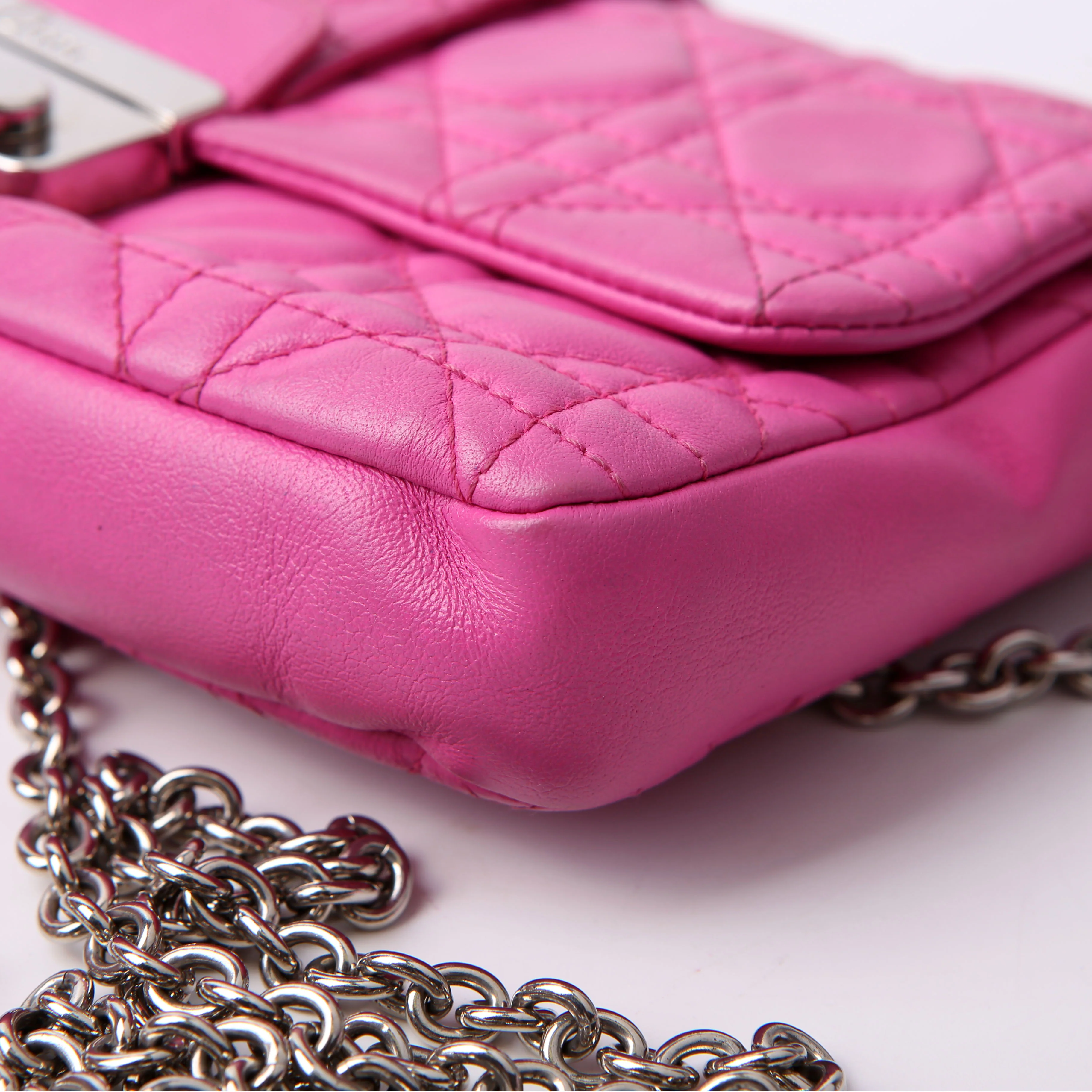 New Lock Pouch Cannage Lambskin Pink - Image 6