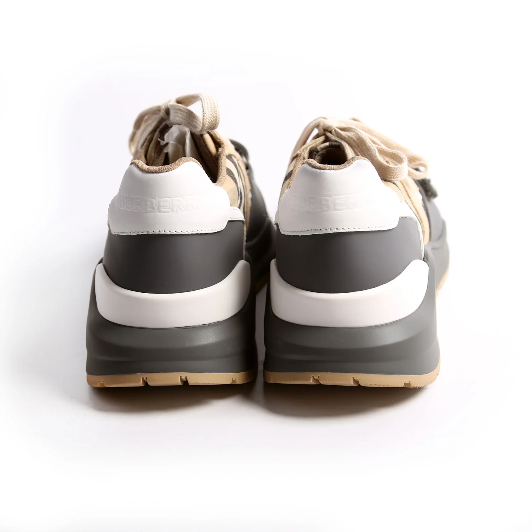 New Ramsey Check Sneakers Size 42 - Image 4
