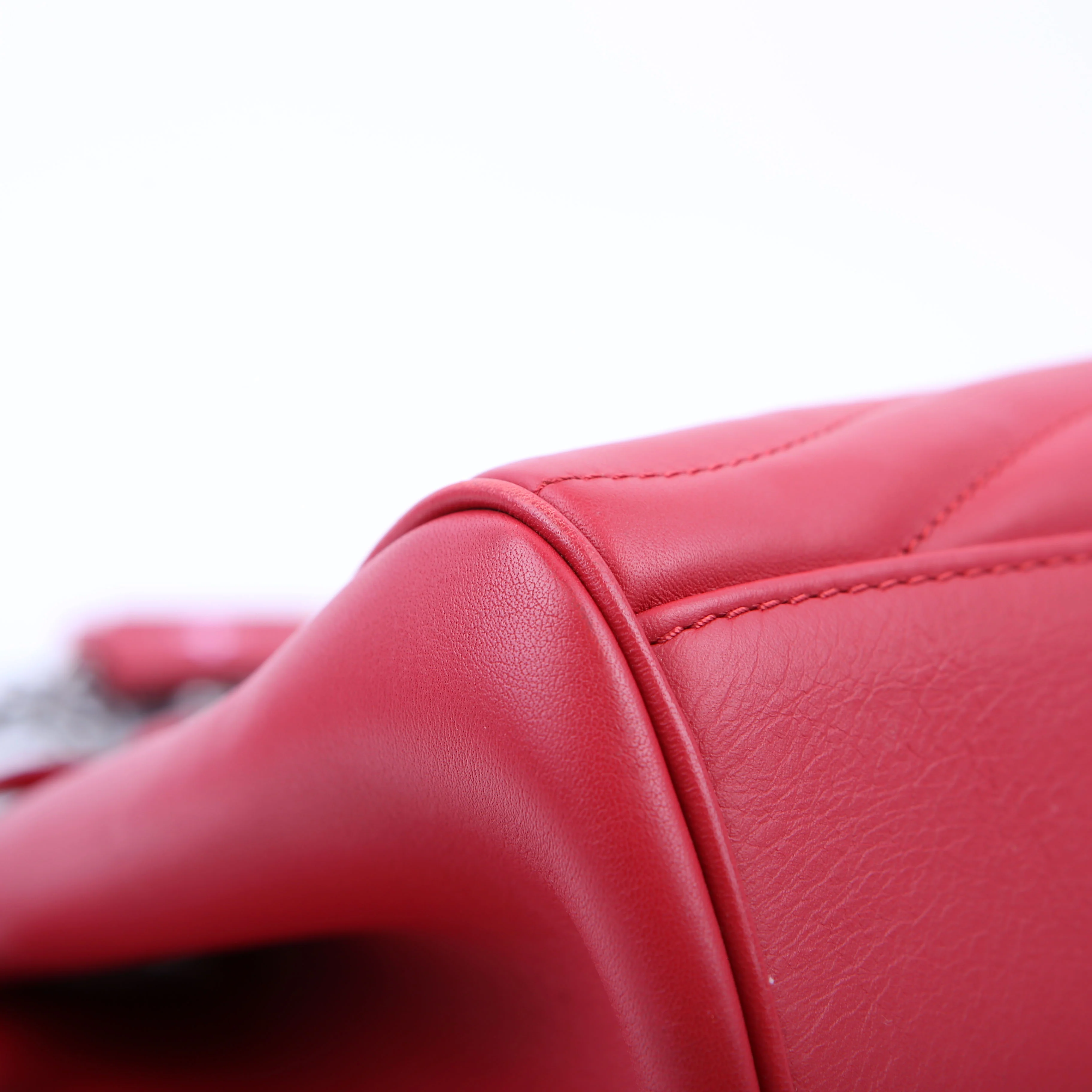 New Wave Chain Tote Red - Image 5