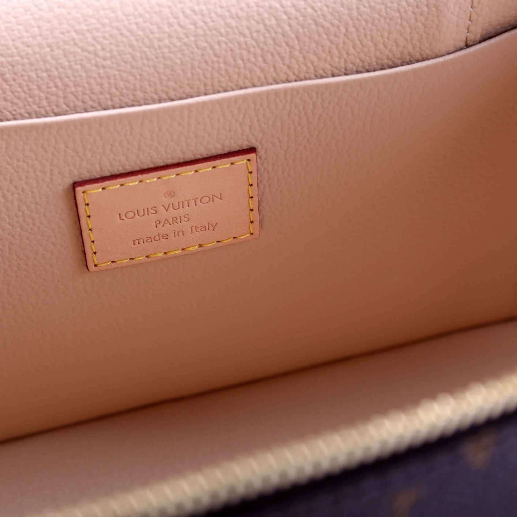Nice BB Cosmetic Monogram - Image 8
