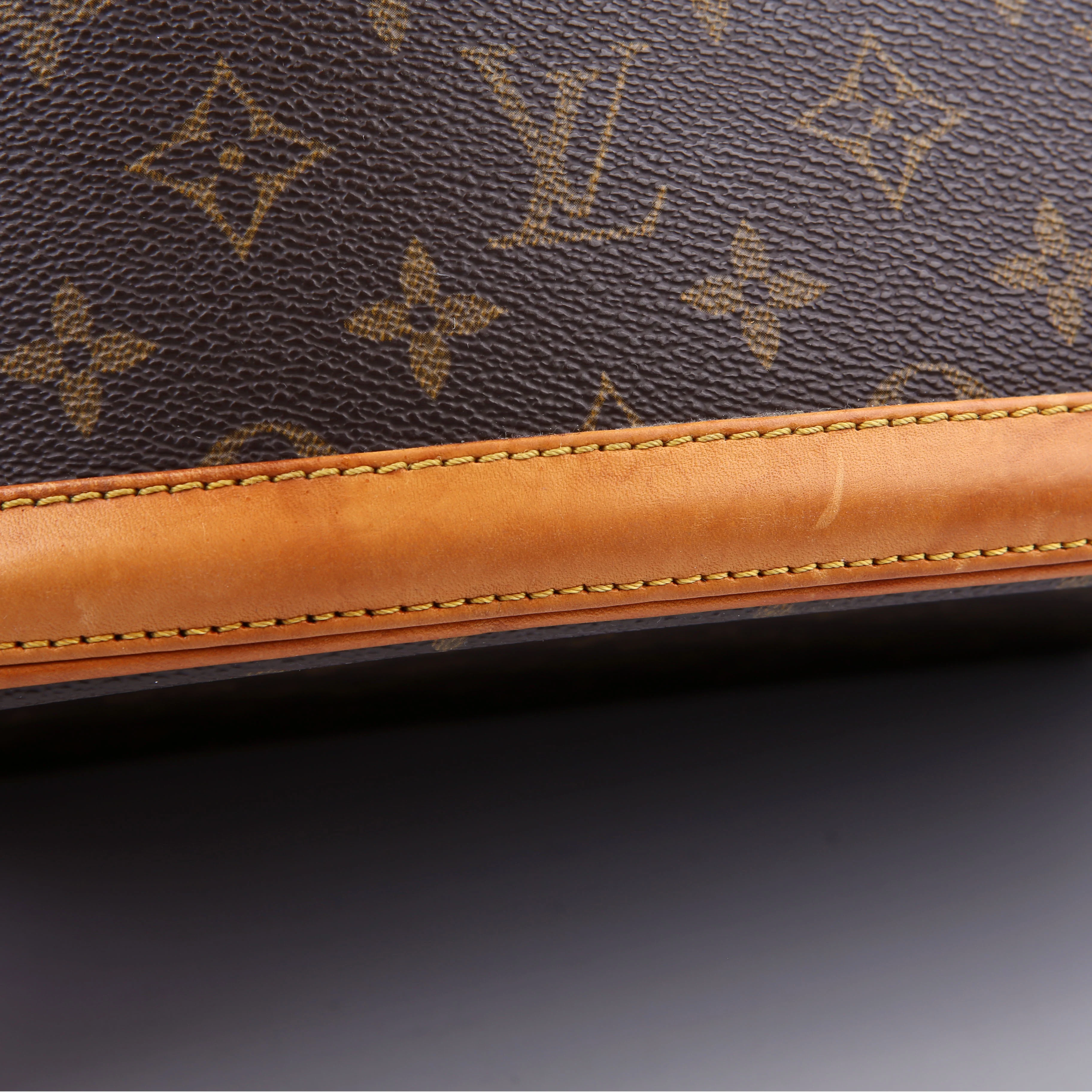 Nice Beauty Case With Strap Monogram - Image 8