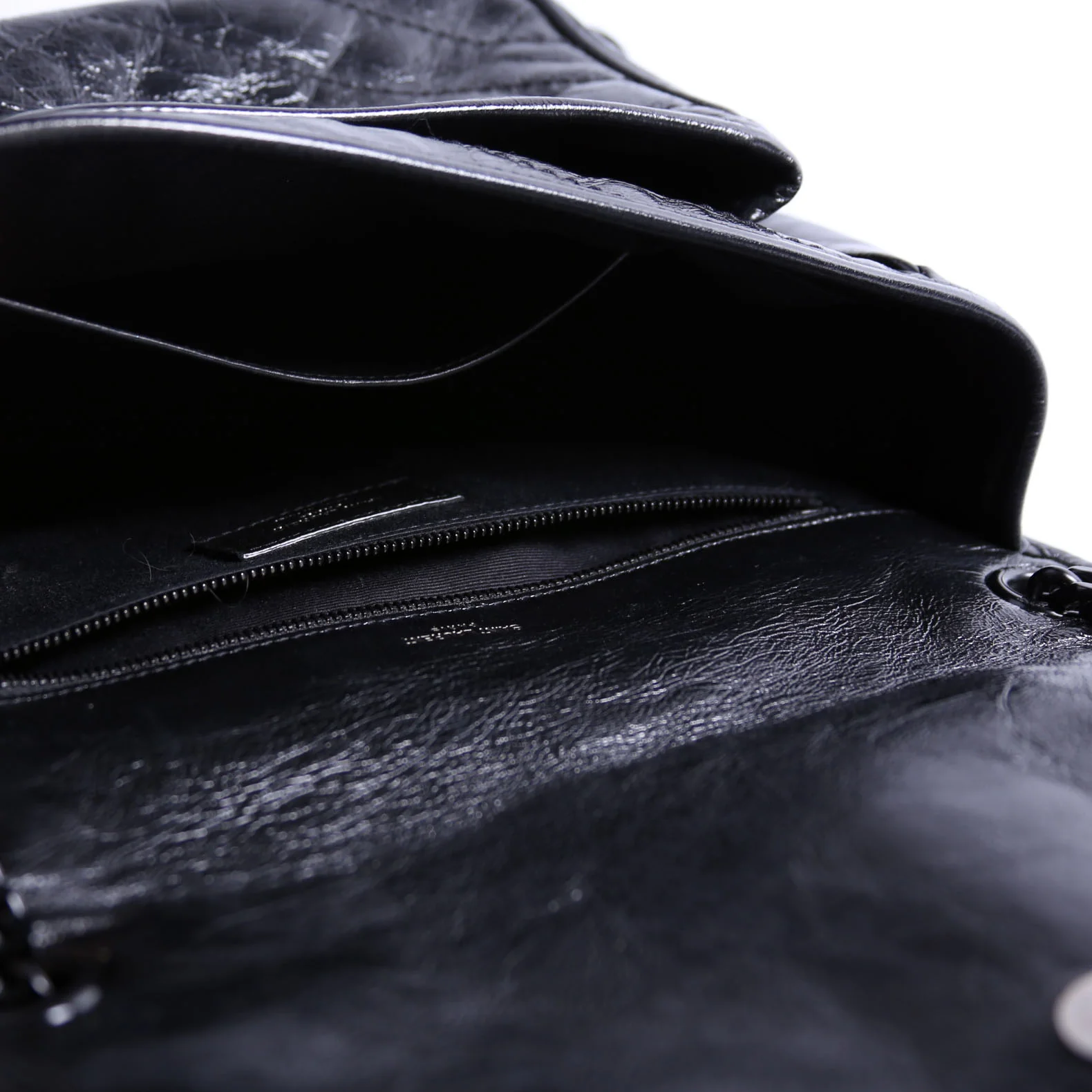 Niki Medium Crinkle Leather 575055 Black - Image 10