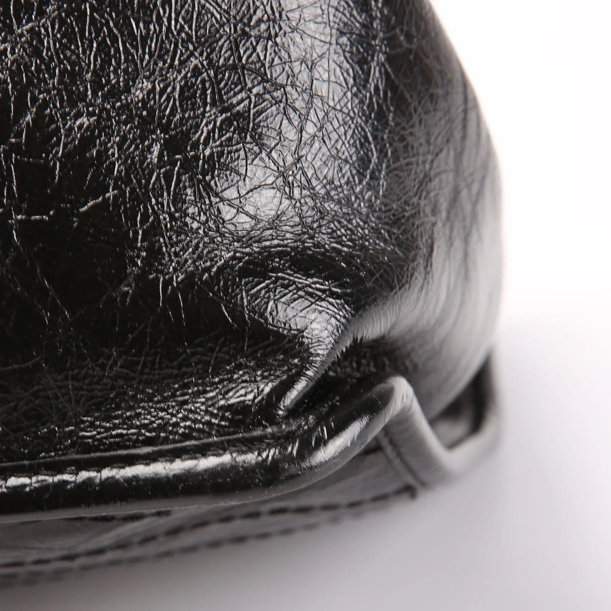 Niki Medium Crinkle Leather 633158 Black - Image 8