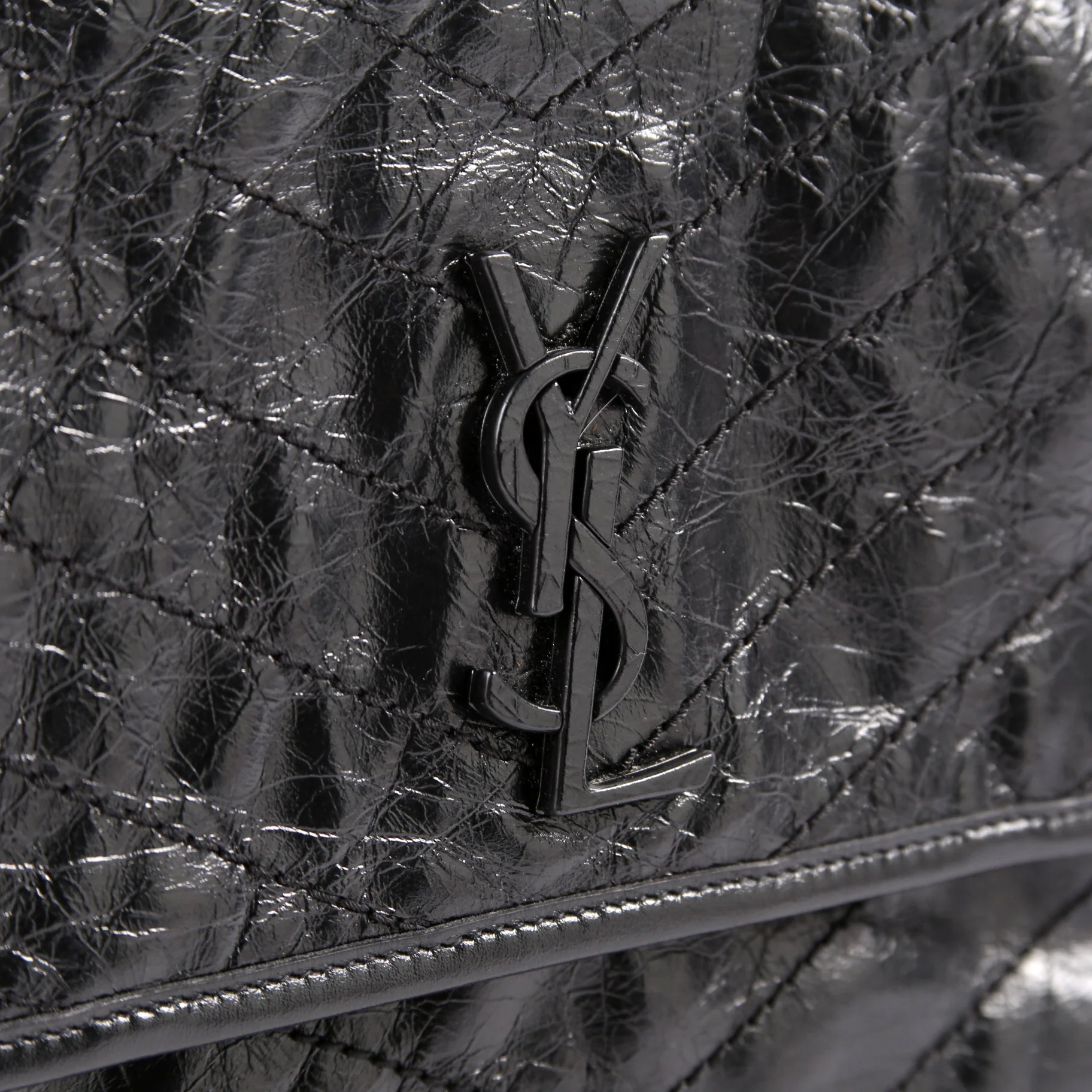 Niki Medium Crinkle Leather Black - Image 8