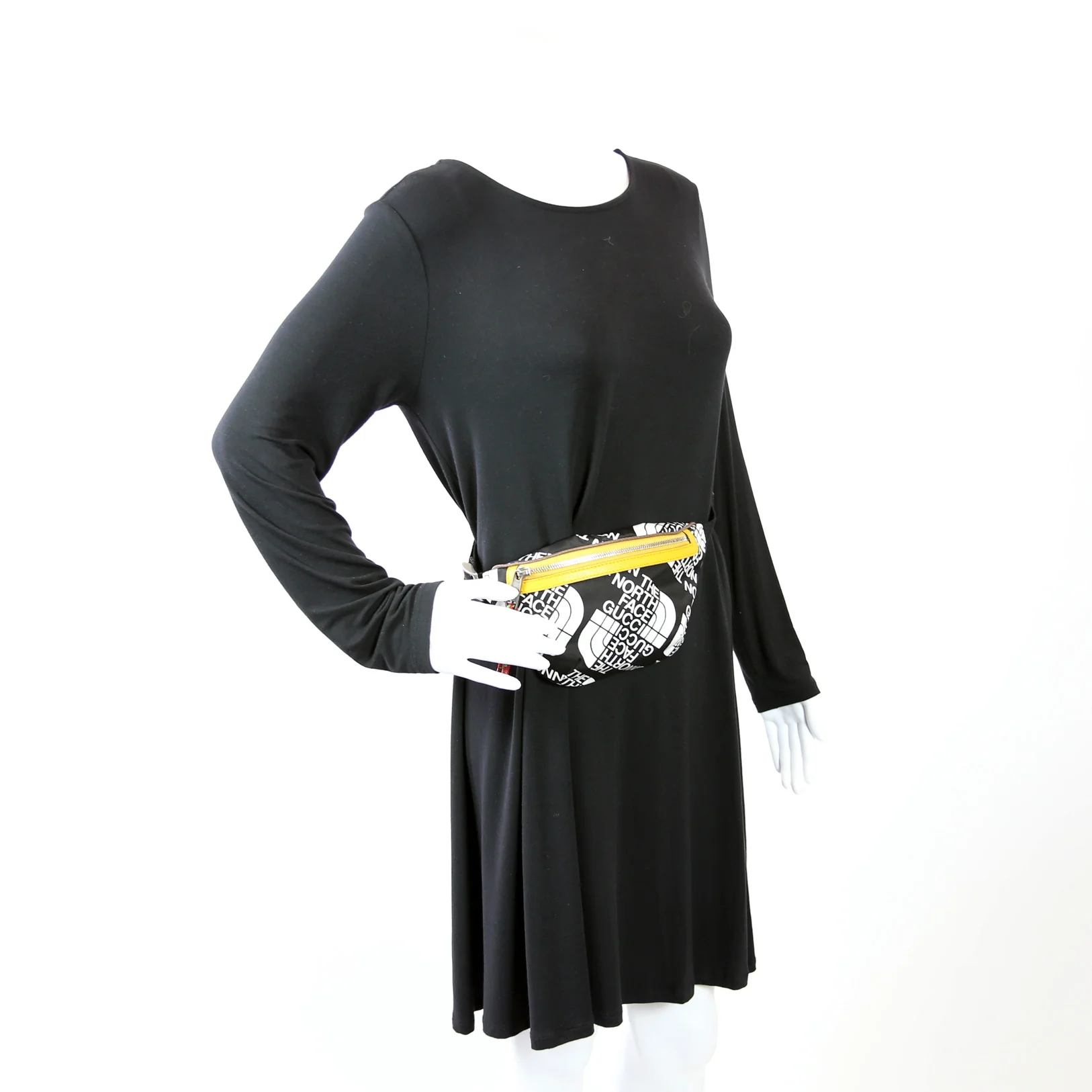 North Face Belt Bag Small 650299 - Image 9