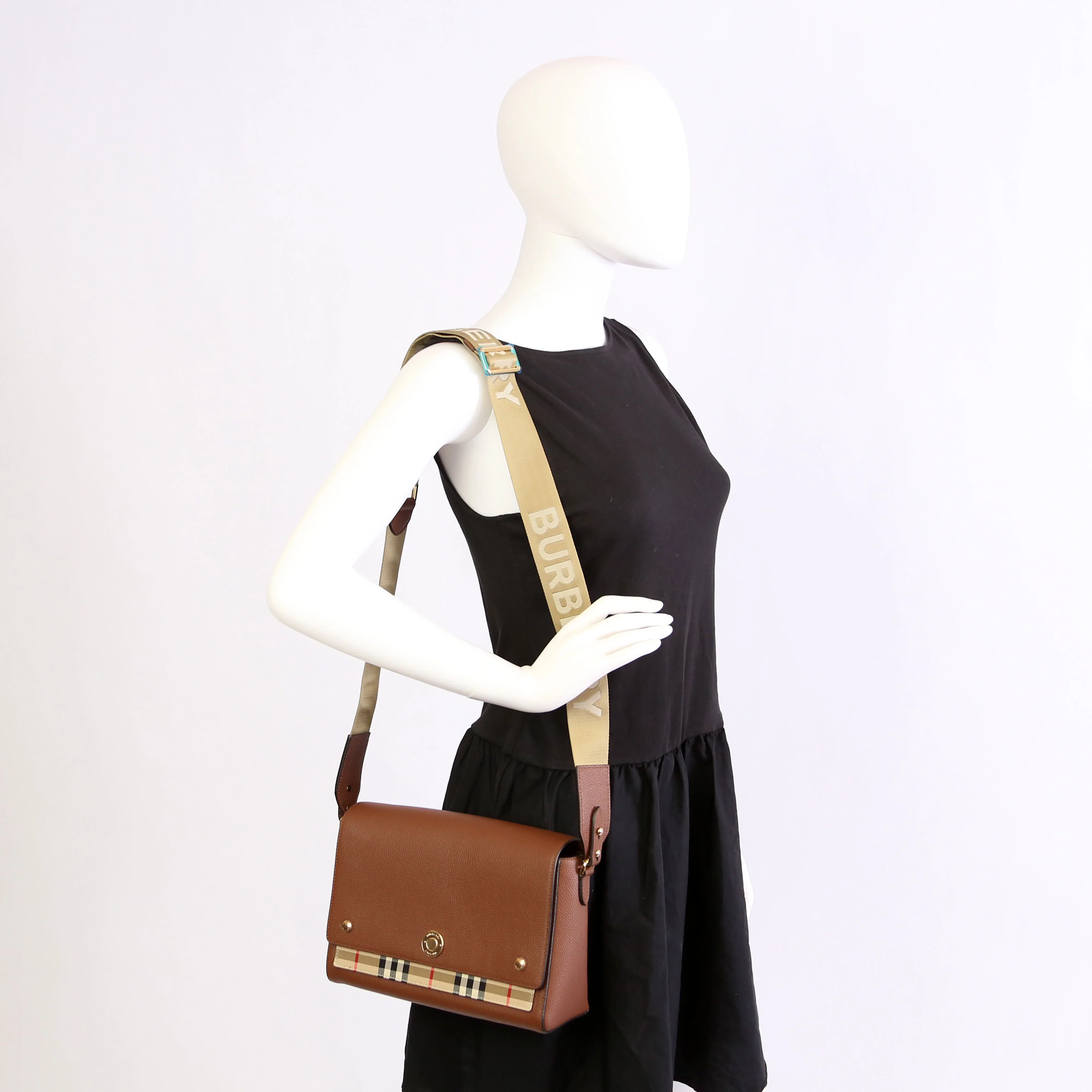 Note Vintage Check Crossbody - Image 11