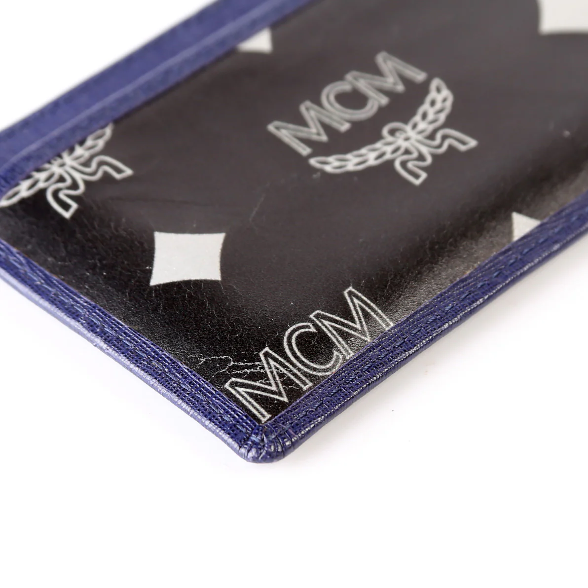 Nylon/Leather Card Holder - Image 6