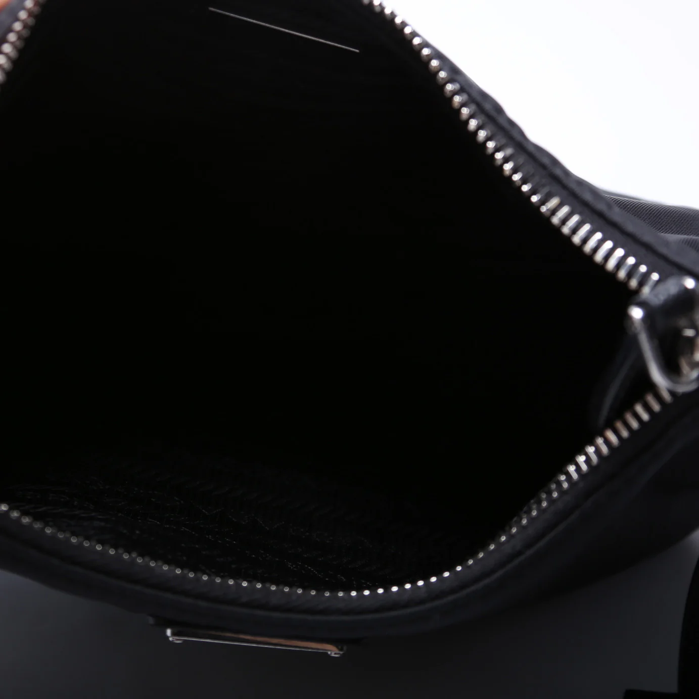 Nylon Re-Edition 2005 Shoulder Bag Black - Image 17