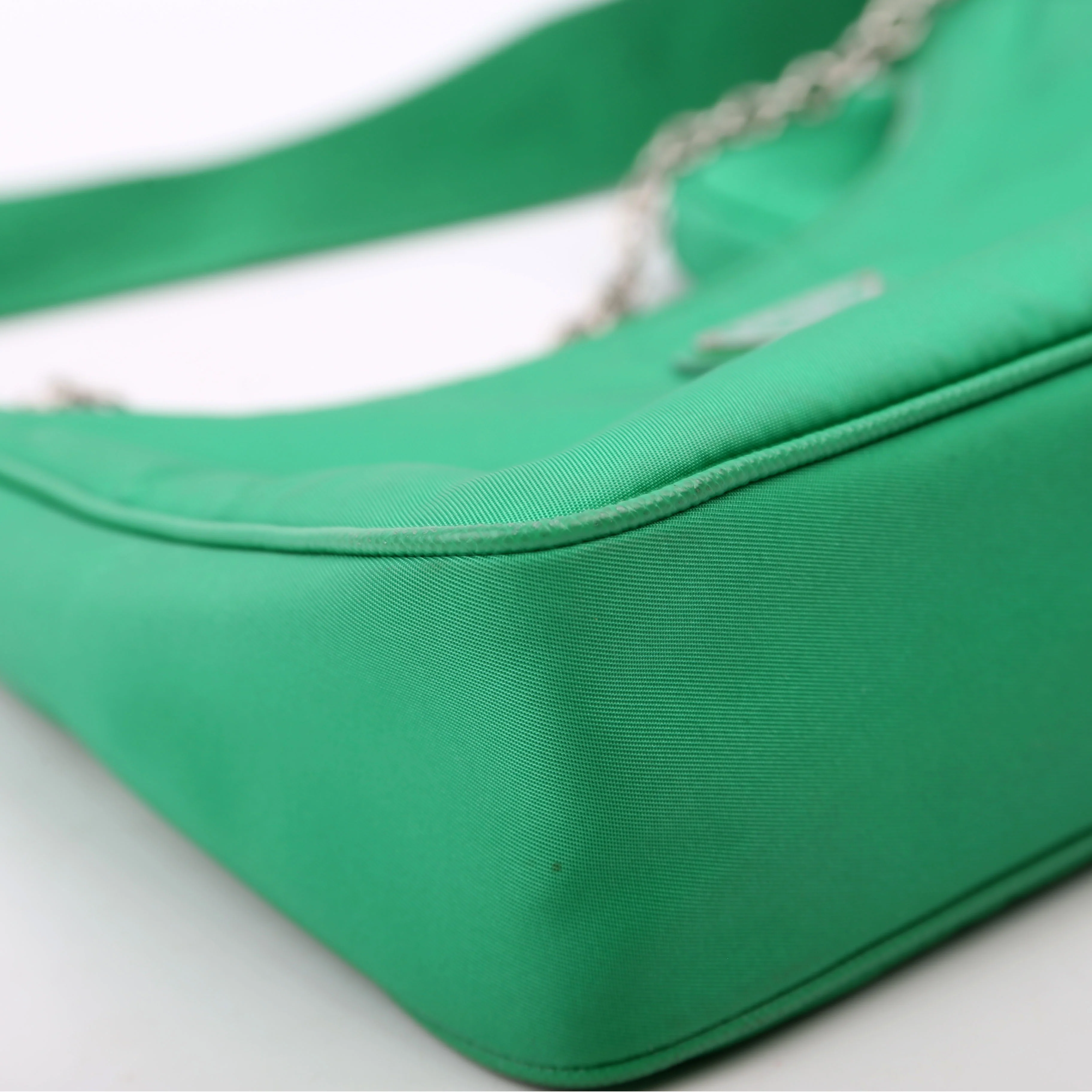 Nylon Re-Edition 2005 Shoulder Bag Green - Image 5