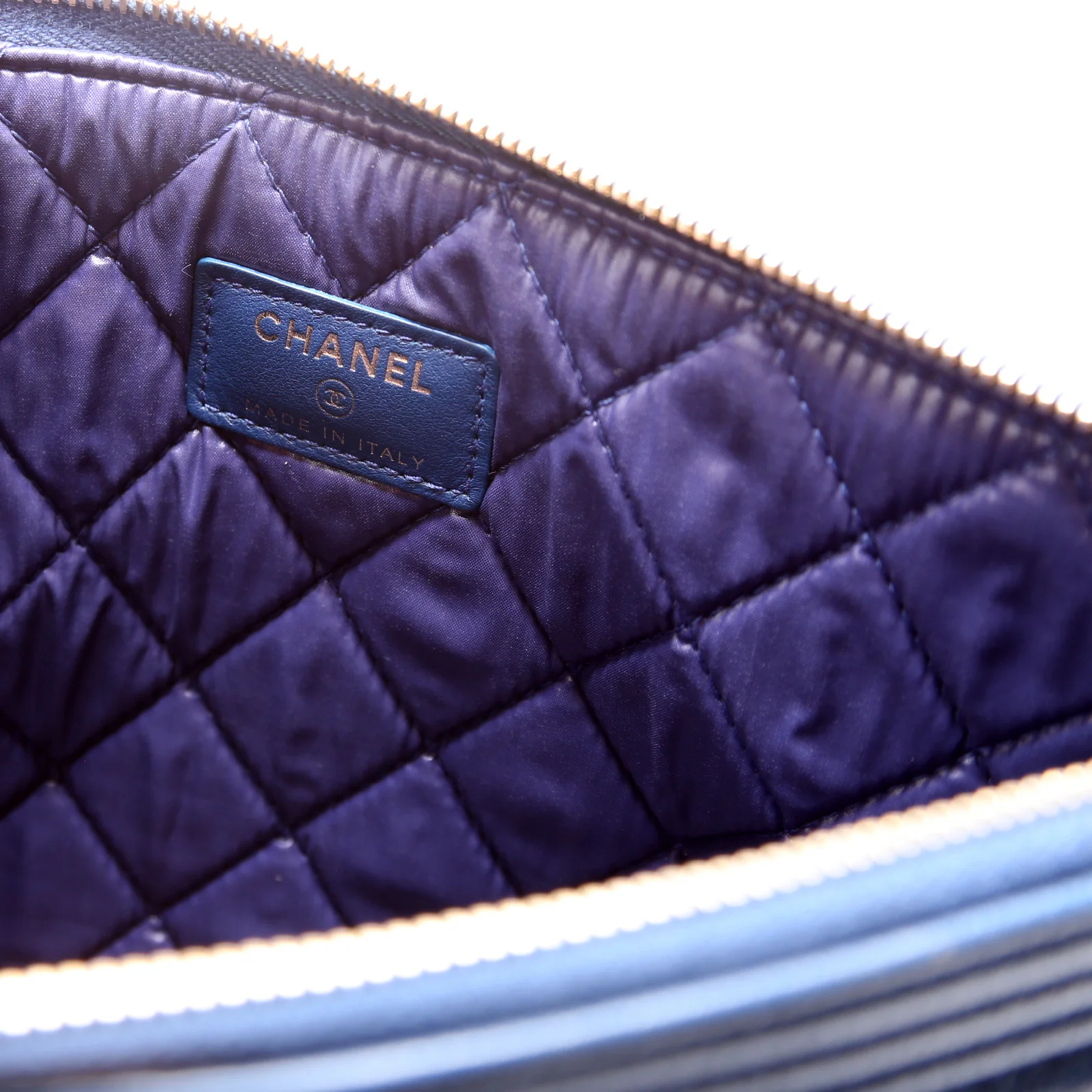 O Case Boy Medium Caviar - Image 8