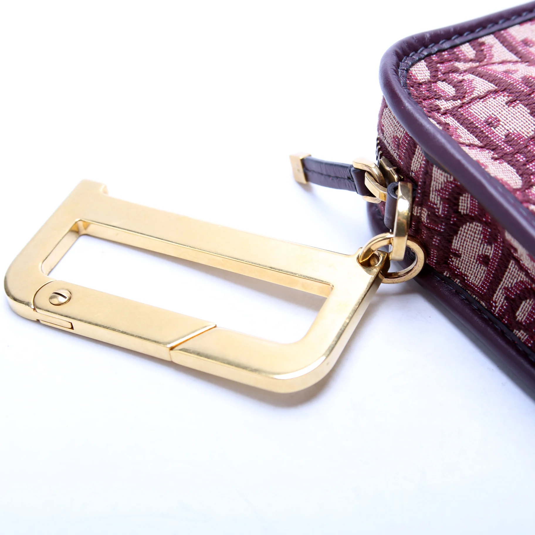 Oblique Diorquake Clutch Burgundy - Image 6