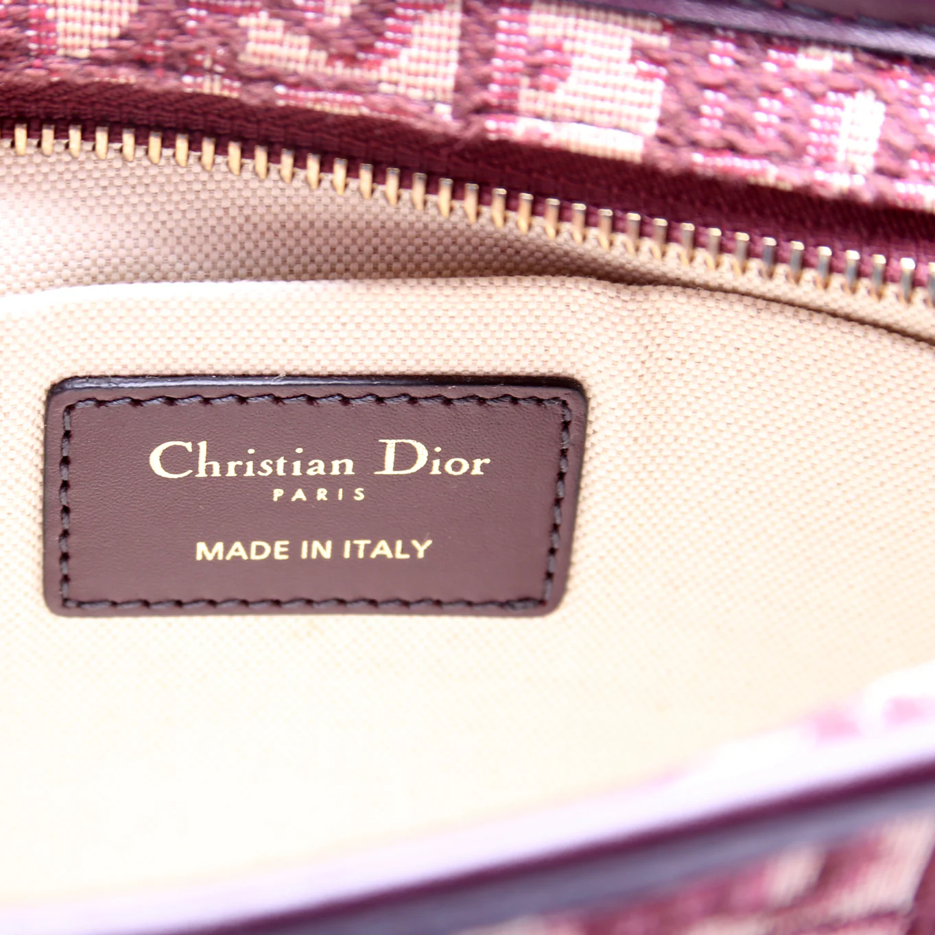 Oblique Diorquake Clutch Burgundy - Image 7