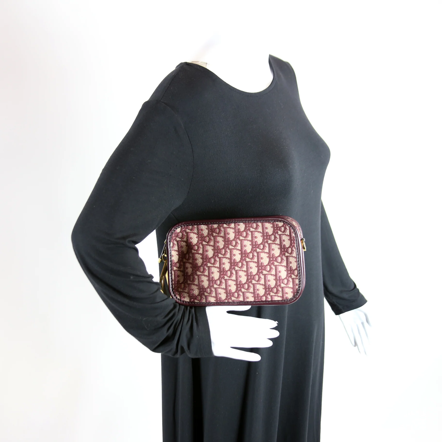 Oblique Diorquake Clutch Burgundy - Image 9