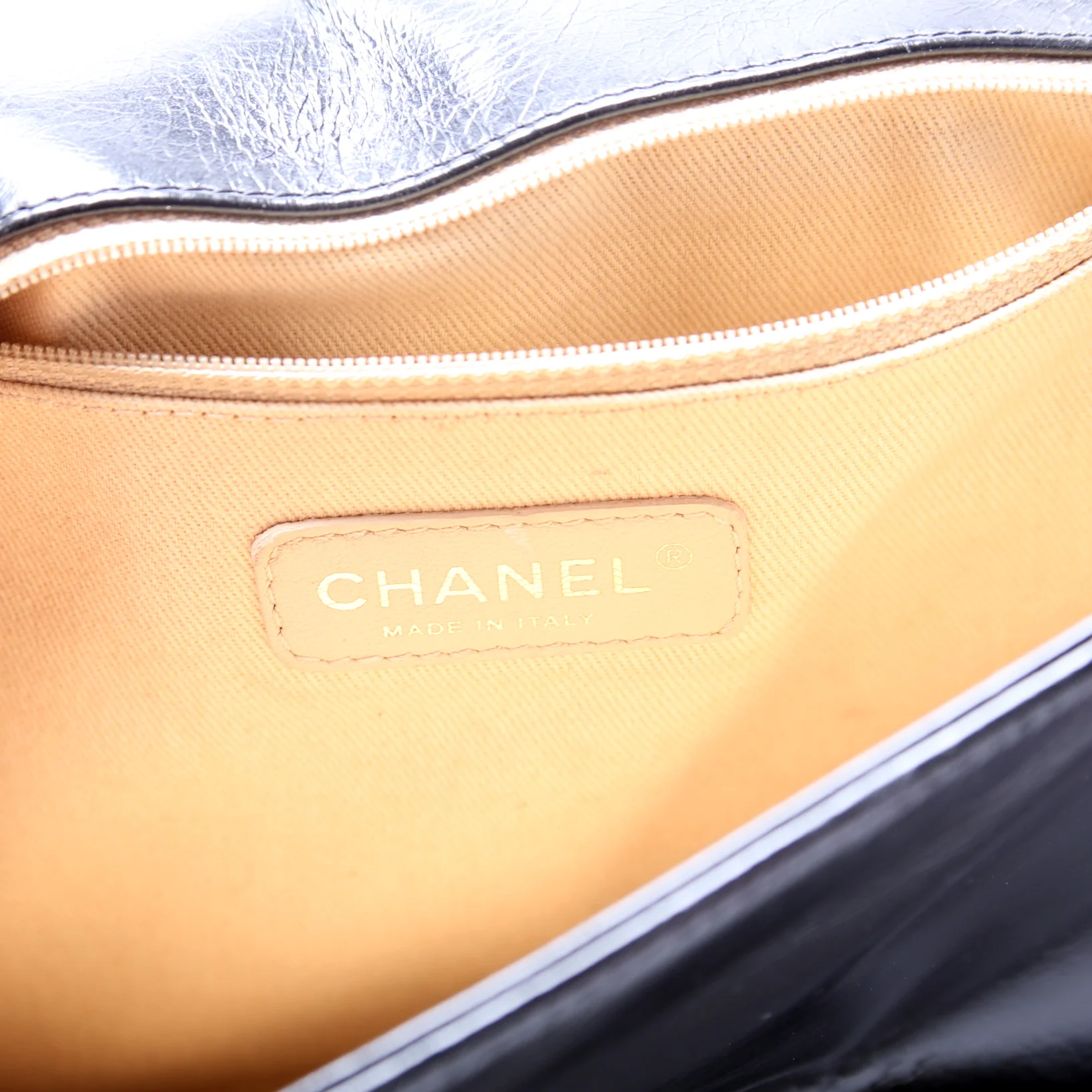 Boy Flap Large Lambskin 18M - Image 11