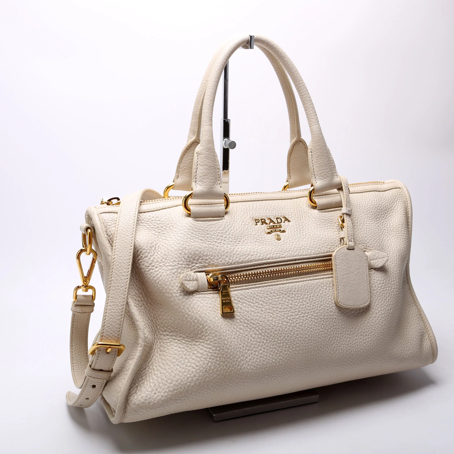 ON HOLD Vitello Daino Zip Shopping Satchel Large White - Image 2
