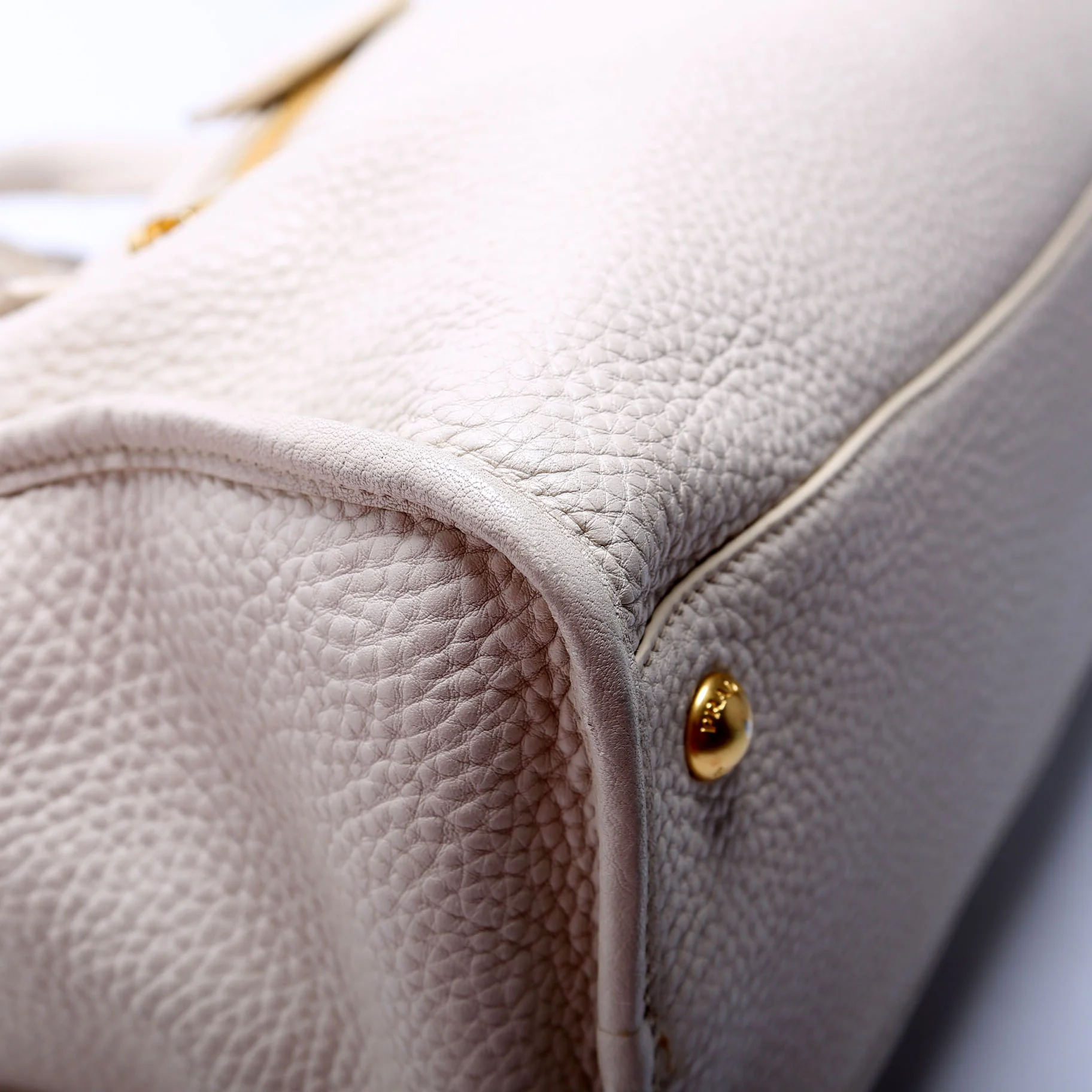 ON HOLD Vitello Daino Zip Shopping Satchel Large White - Image 5