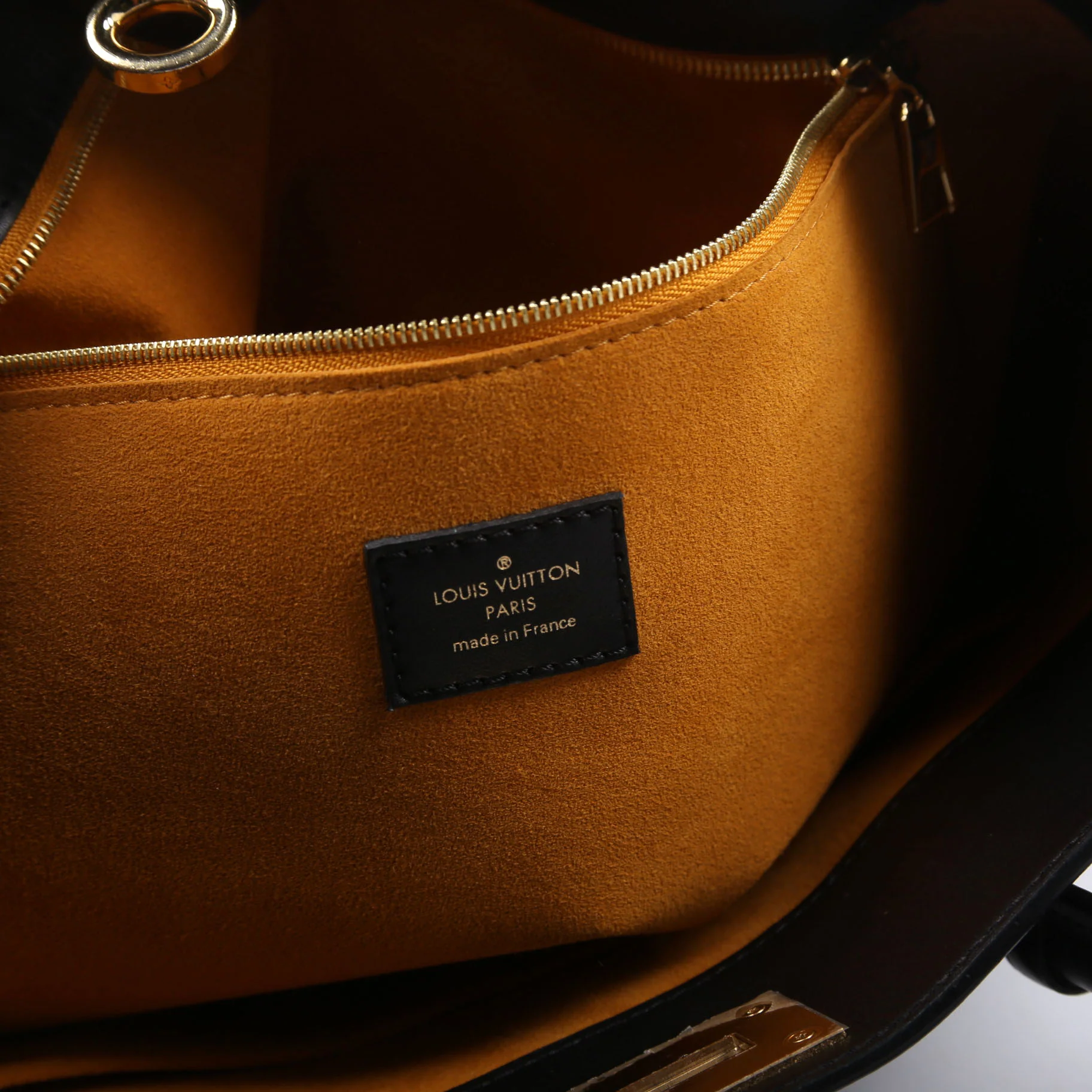 On My Side MM Calfskin Black - Image 8